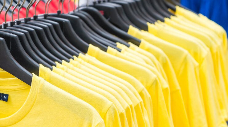 Базові футболки: твій універсальний гардероб у будь-якому кольорі