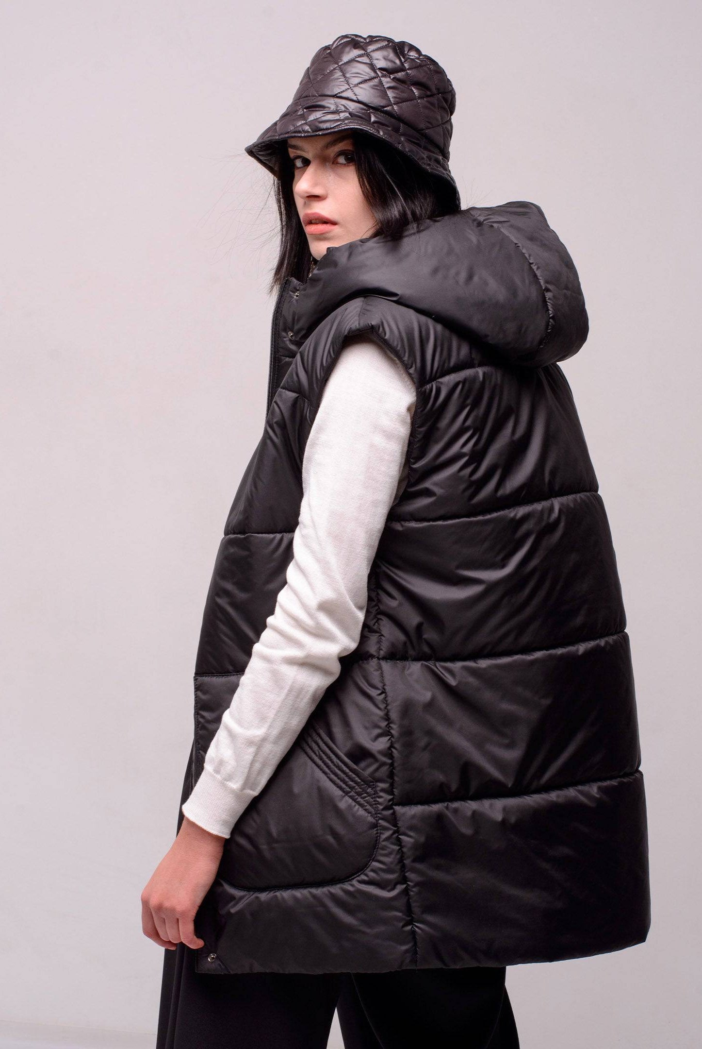 Безрукавка жіноча довга під пояс - Wear Me