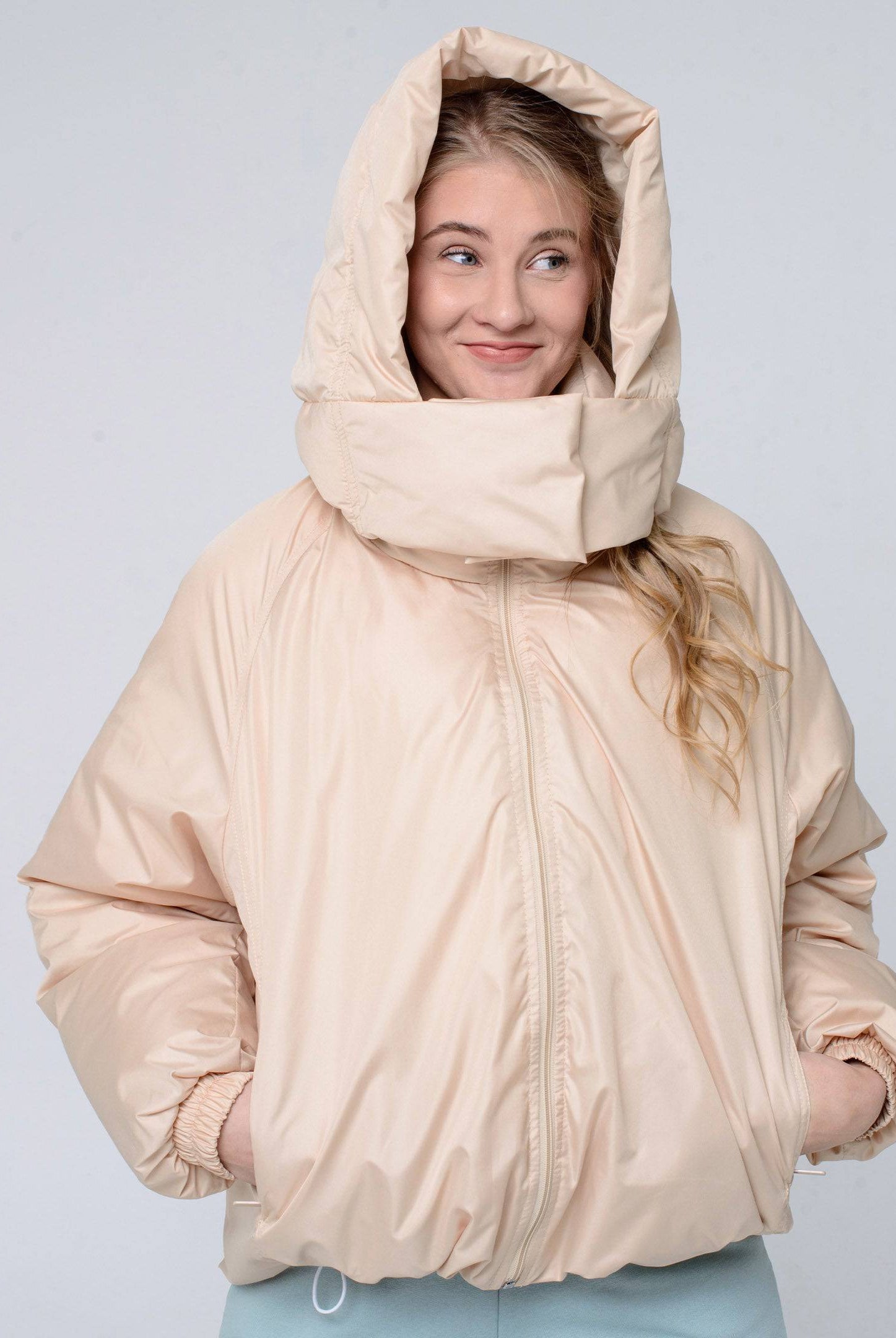 Куртка жіноча кокон легка з капюшоном - Wear Me