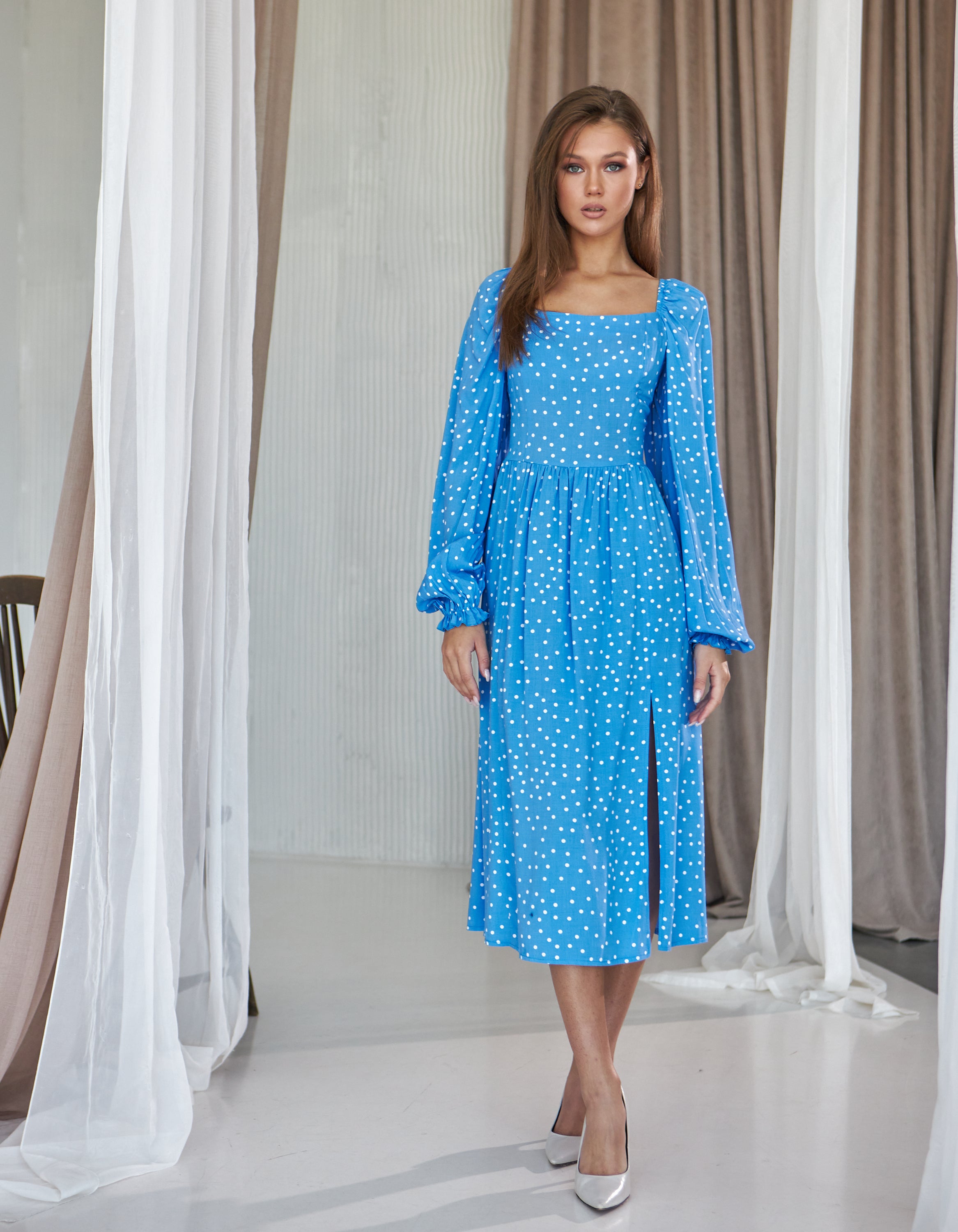 Сукня мiдi з розрiзом та довгим рукавом - Wear Me