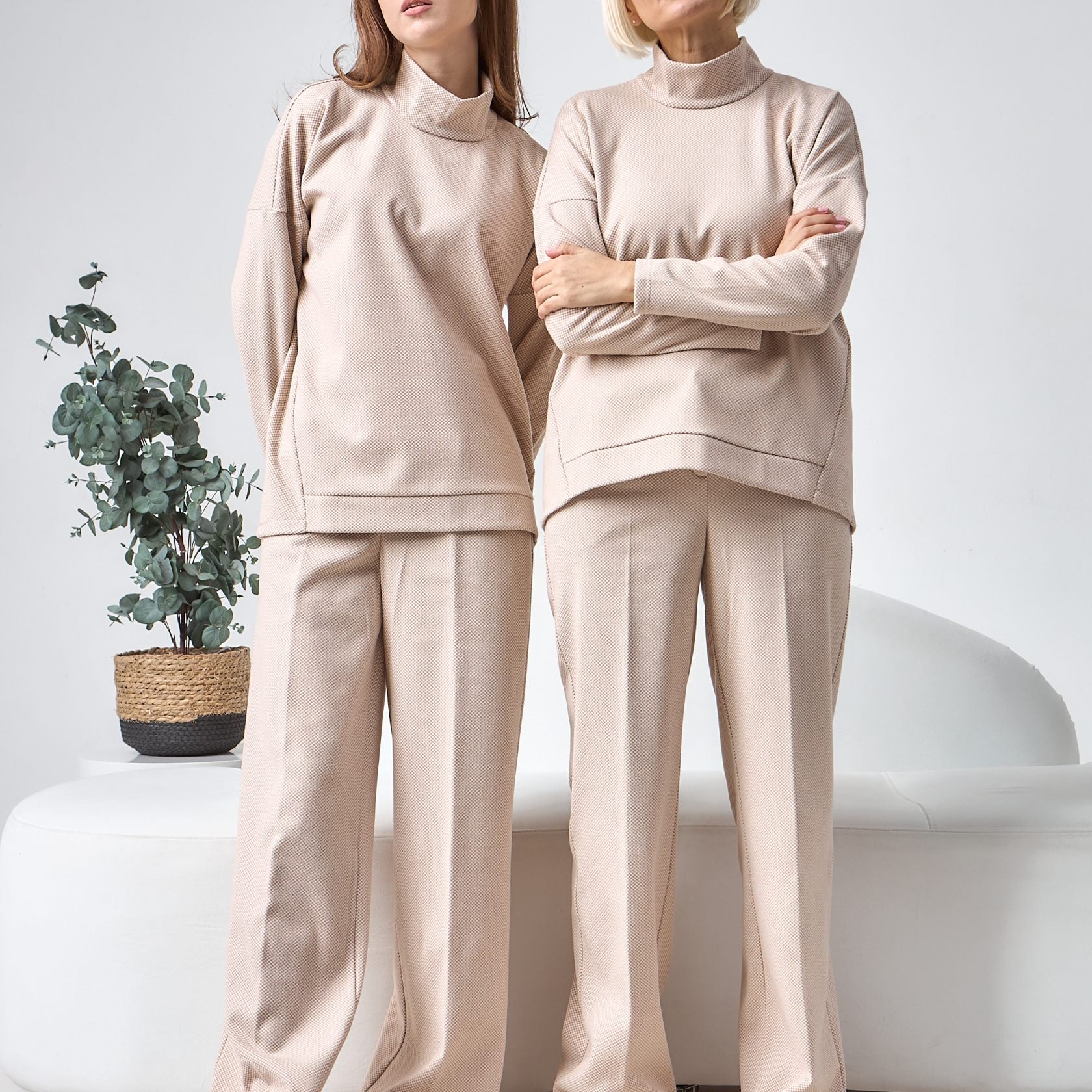 Брюки жіночі теплі з костюмки - Wear Me