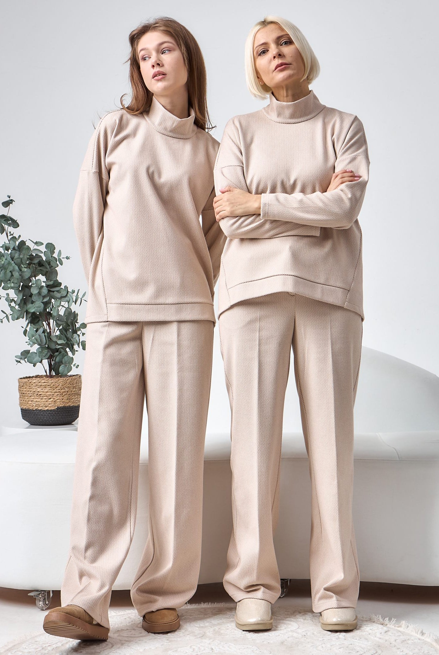 Брюки жіночі теплі з костюмки - Wear Me