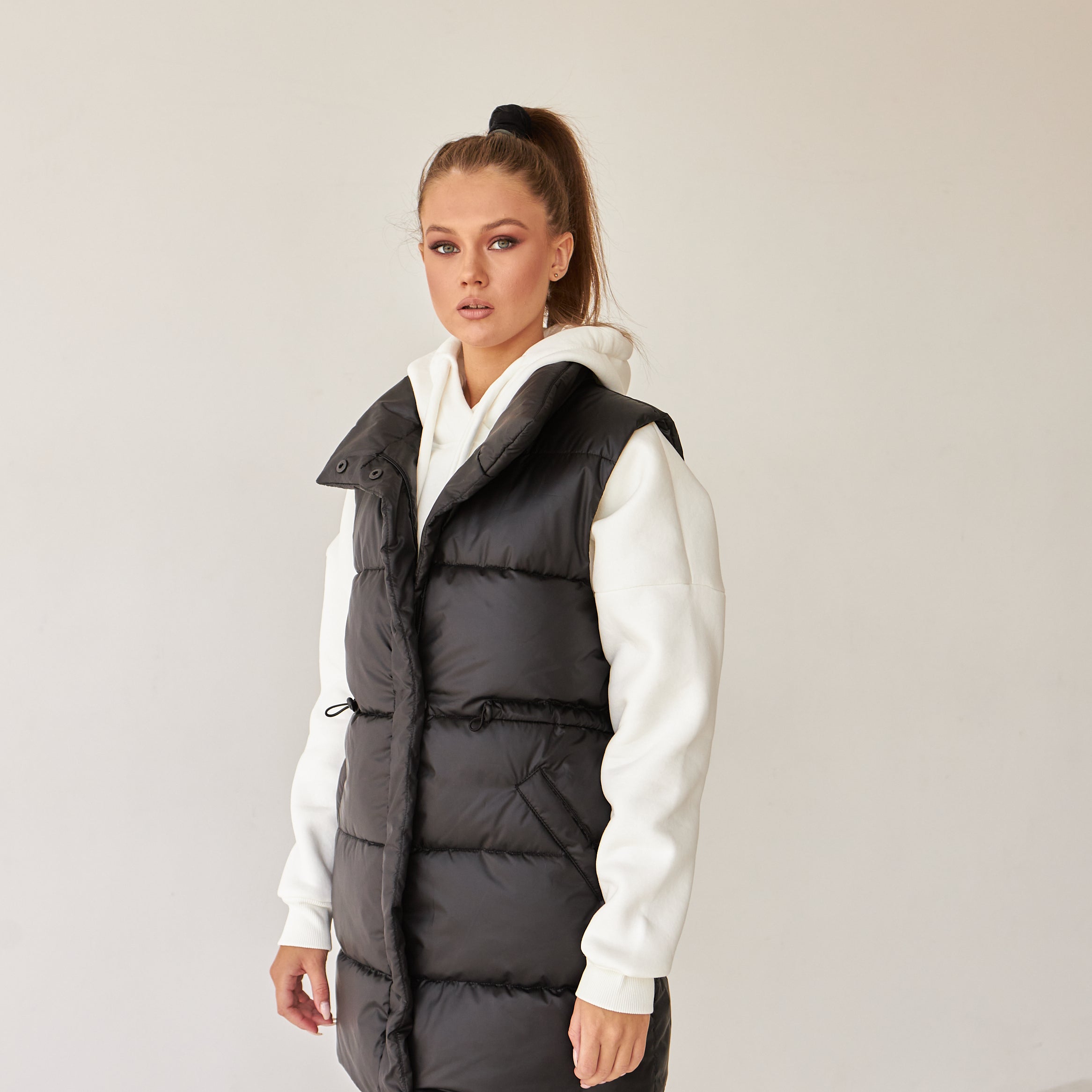 Безрукавка жіноча довга модна на пуху - Wear Me