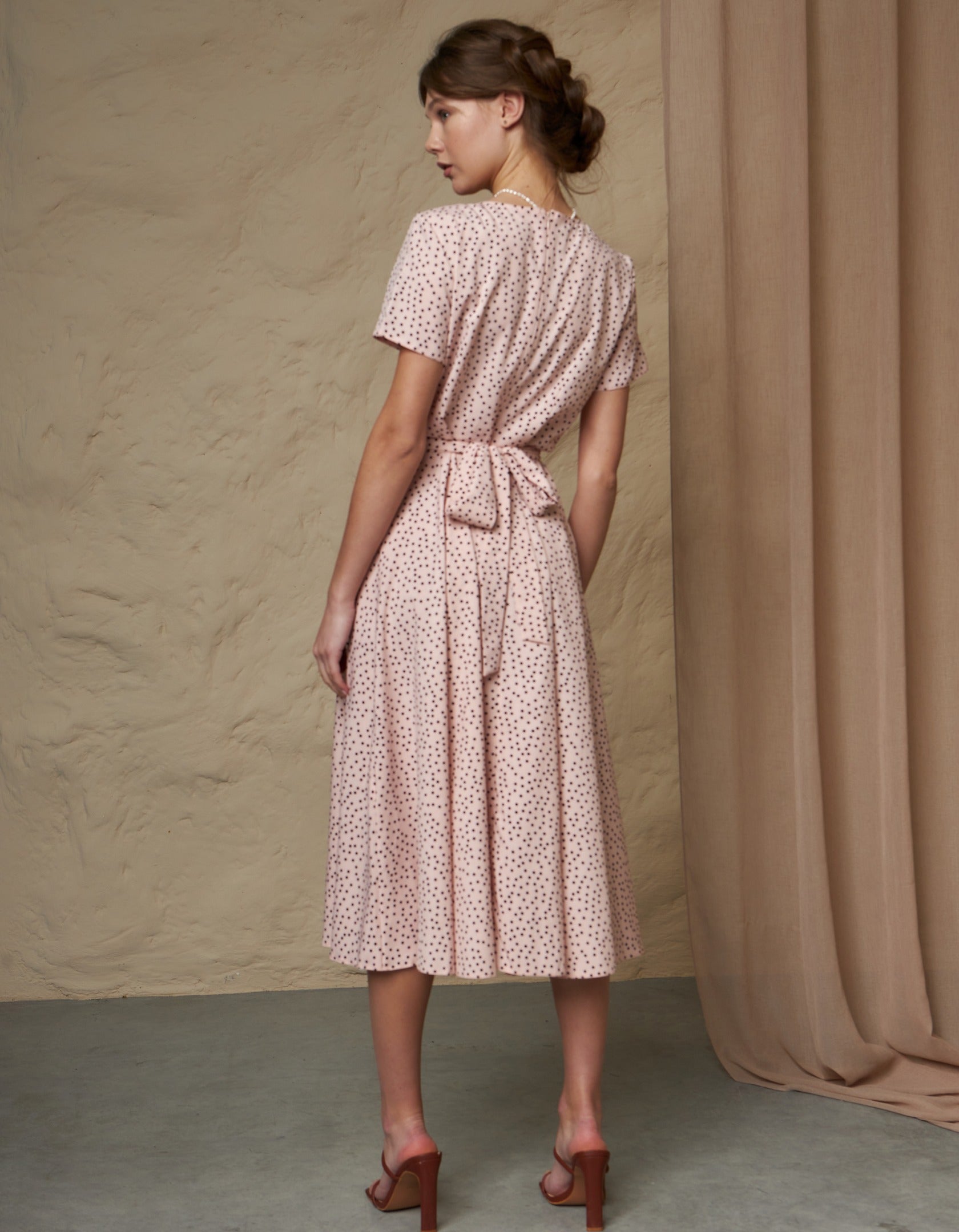 Сукня жіноча міді з коротким рукавом - Wear Me