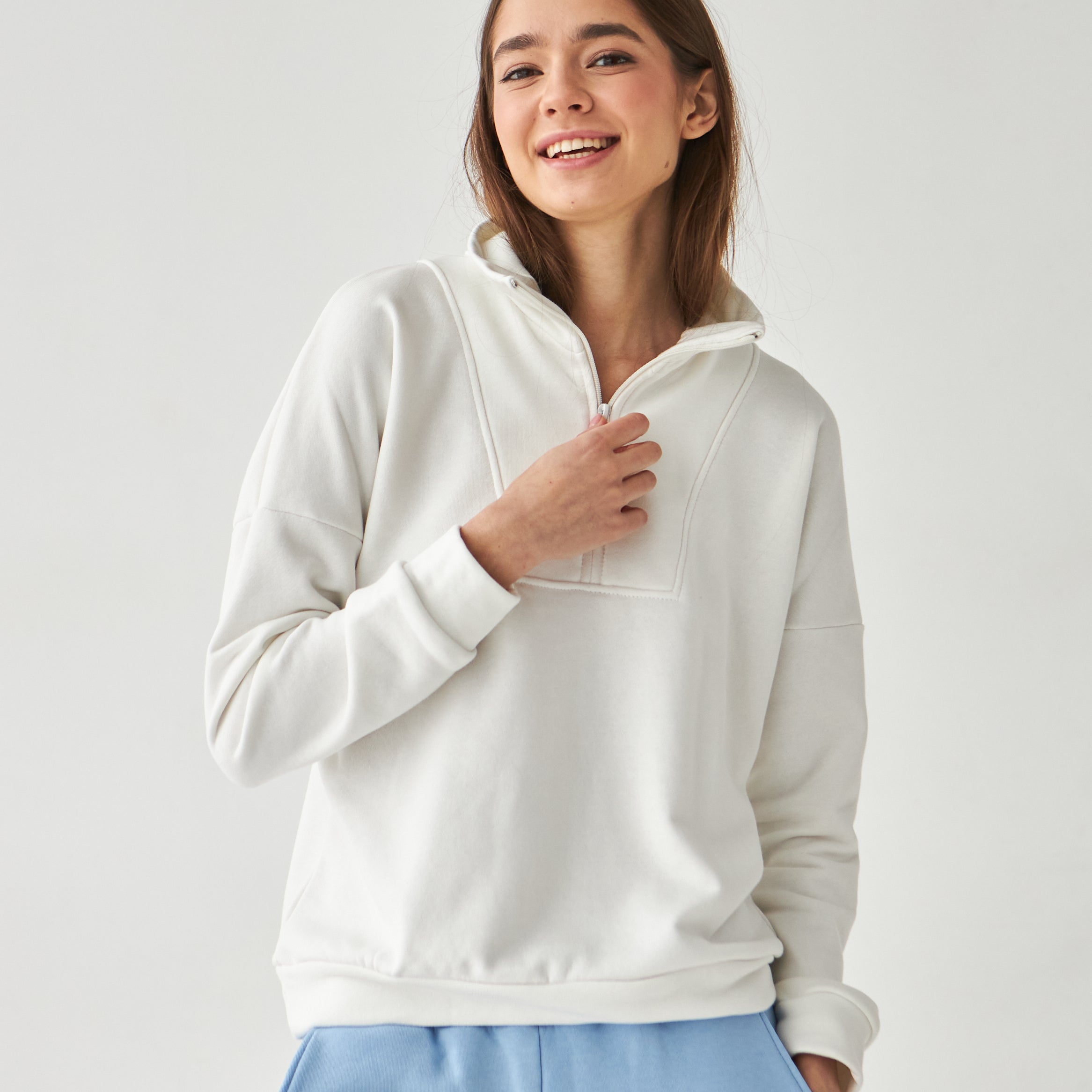Худі жіноче із замком і високим коміром - Wear Me