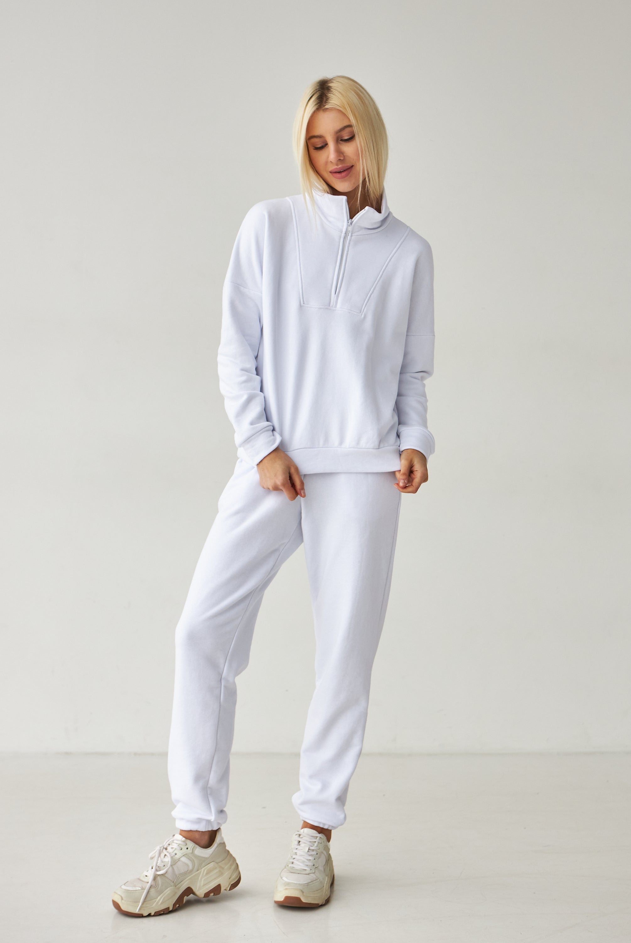 Худі жіноче із замком і високим коміром - Wear Me