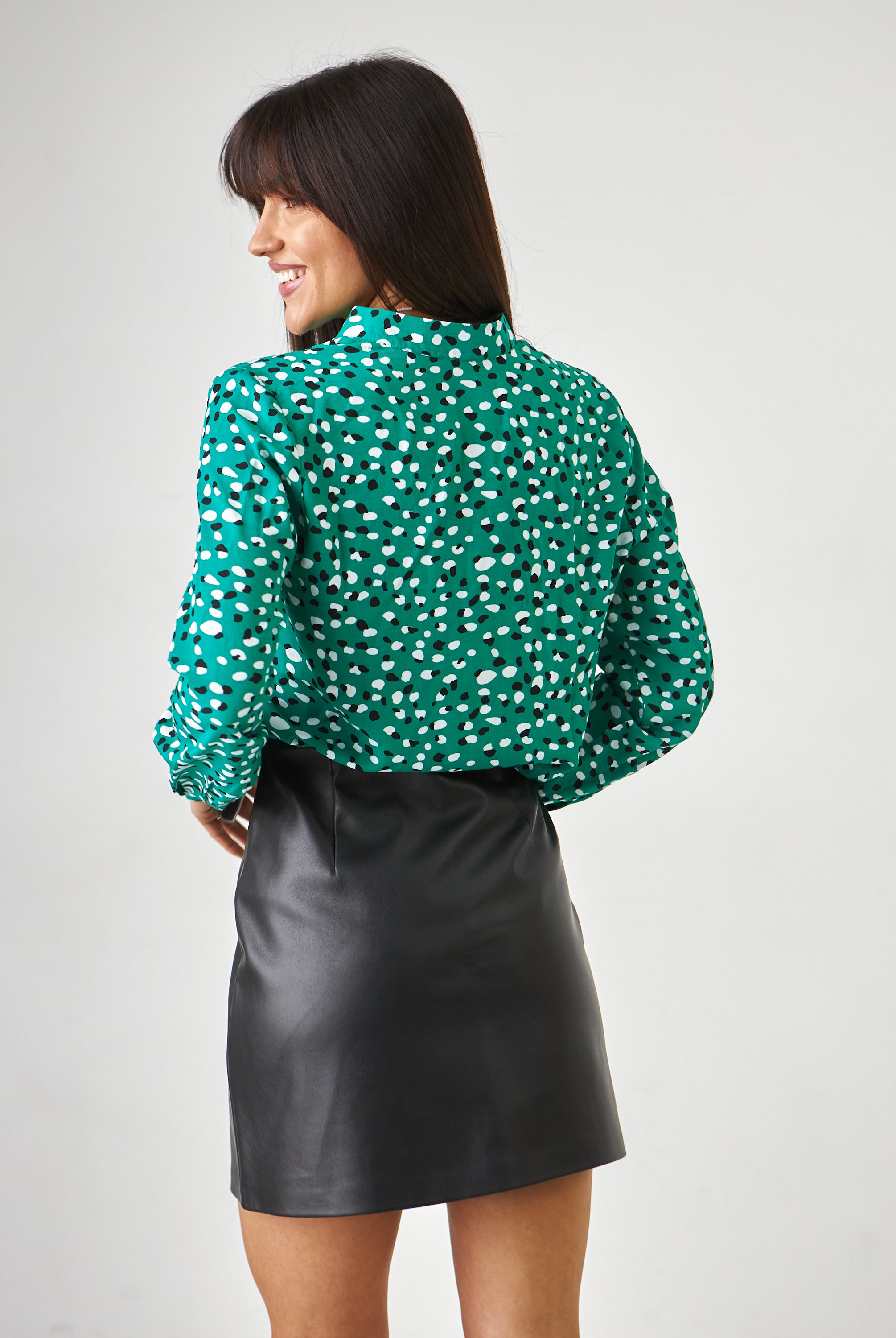 Блуза з планкою та гудзиками - Wear Me