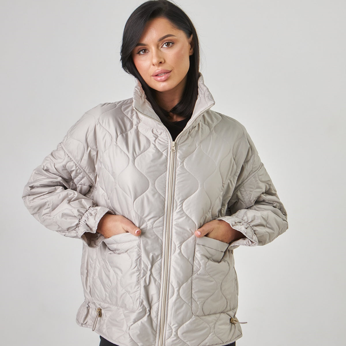 Куртка стьобана з коміром