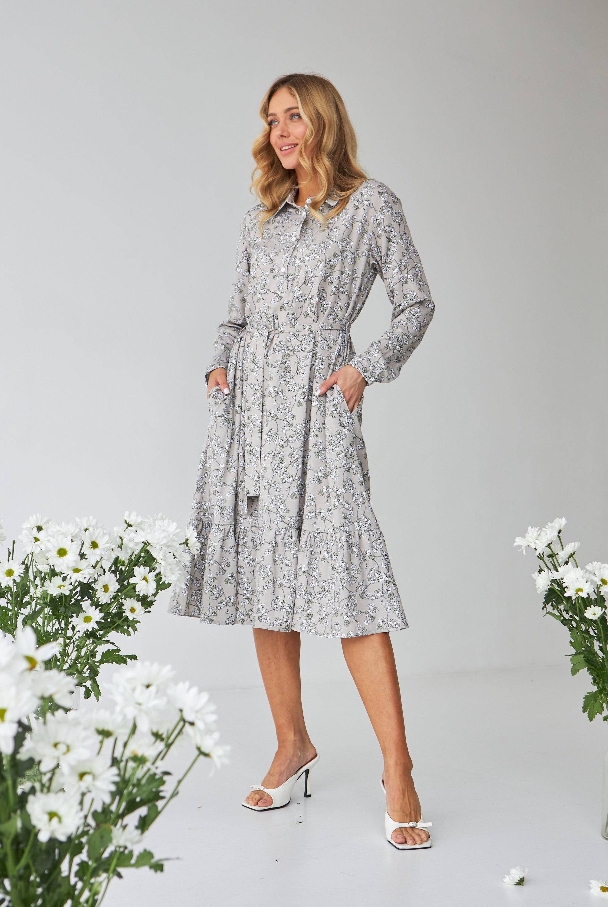 Сукня з довгим рукавом на гудзиках і воланом - Wear Me