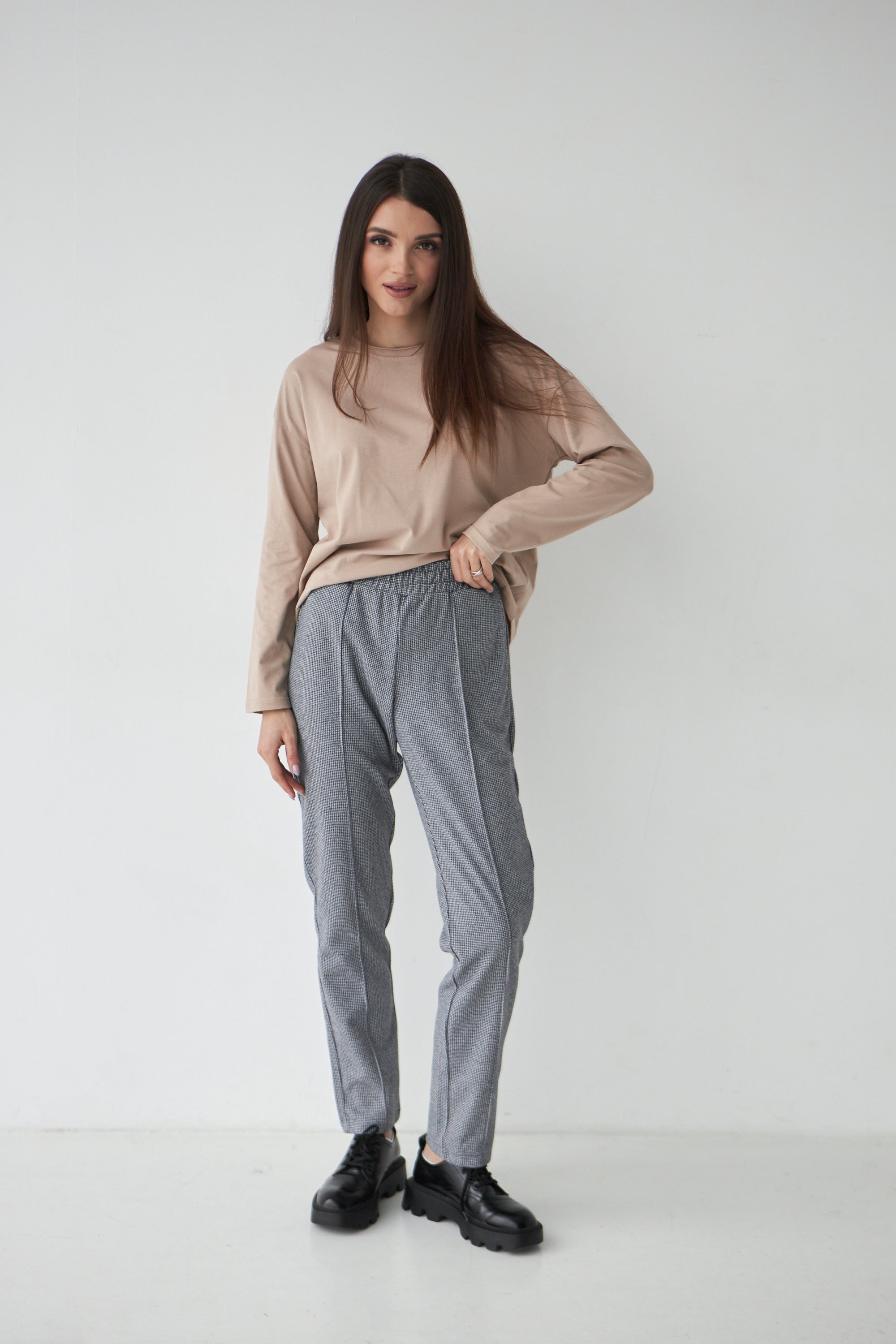 Жіночий лонгслів з відкритим зрізом по горловині - Wear Me