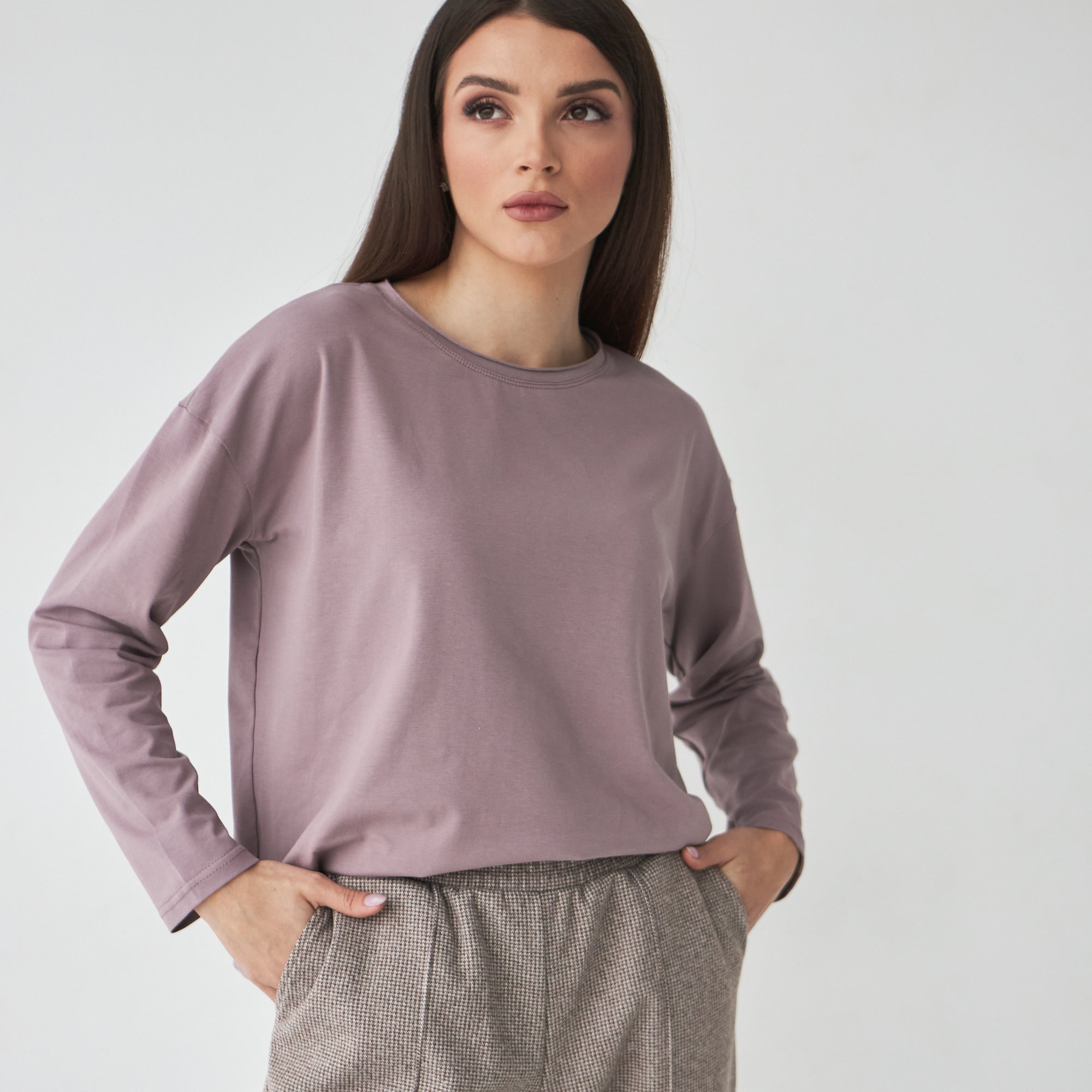 Жіночий лонгслів з відкритим зрізом по горловині - Wear Me