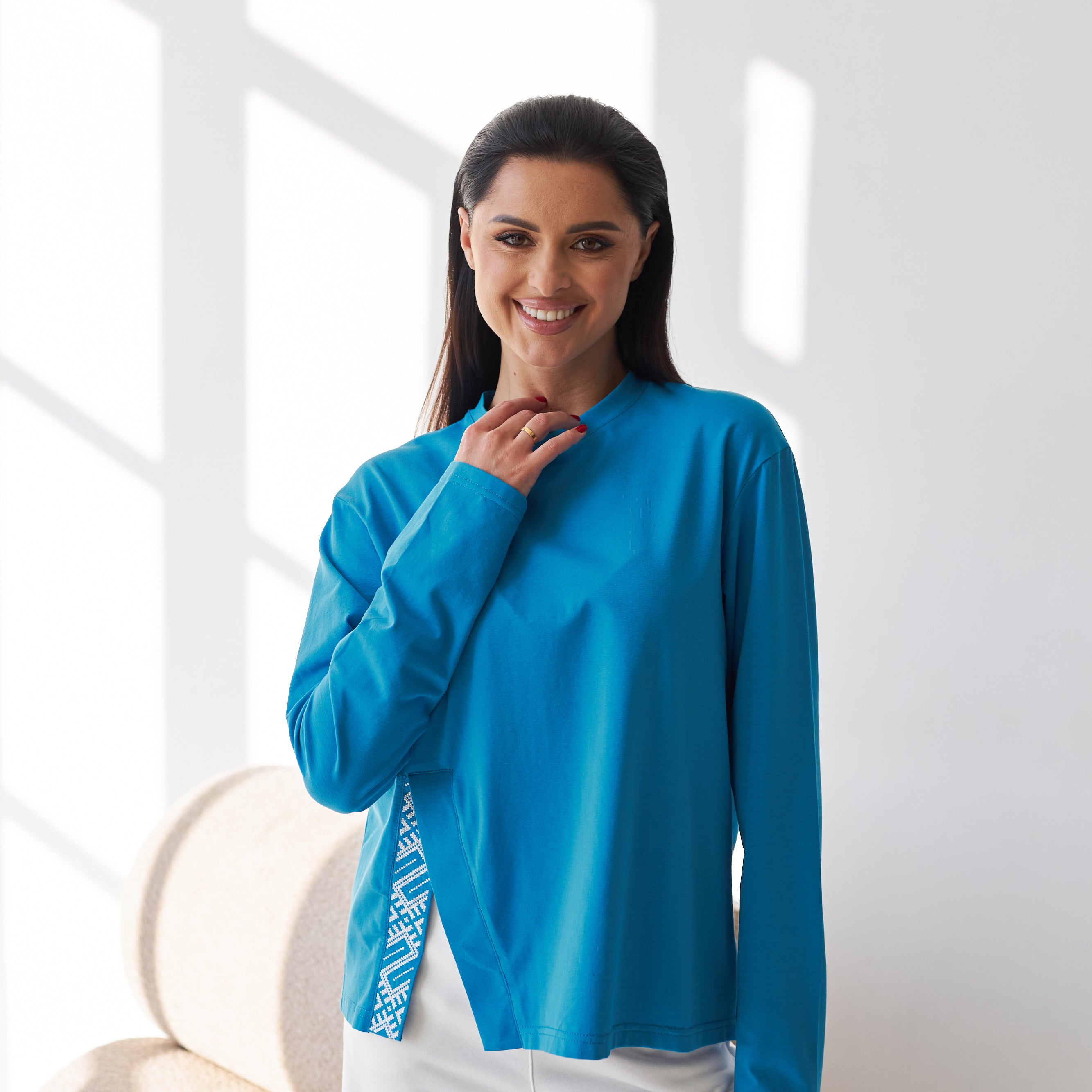 Лонгслів з вишивкою - Wear Me