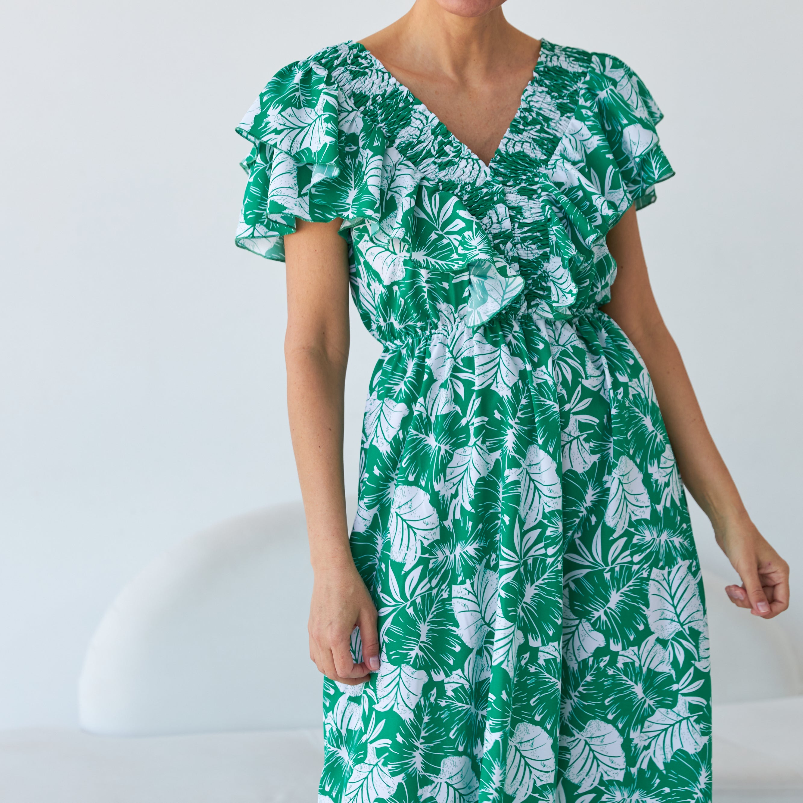 Сукня максі на резинці і рюшами