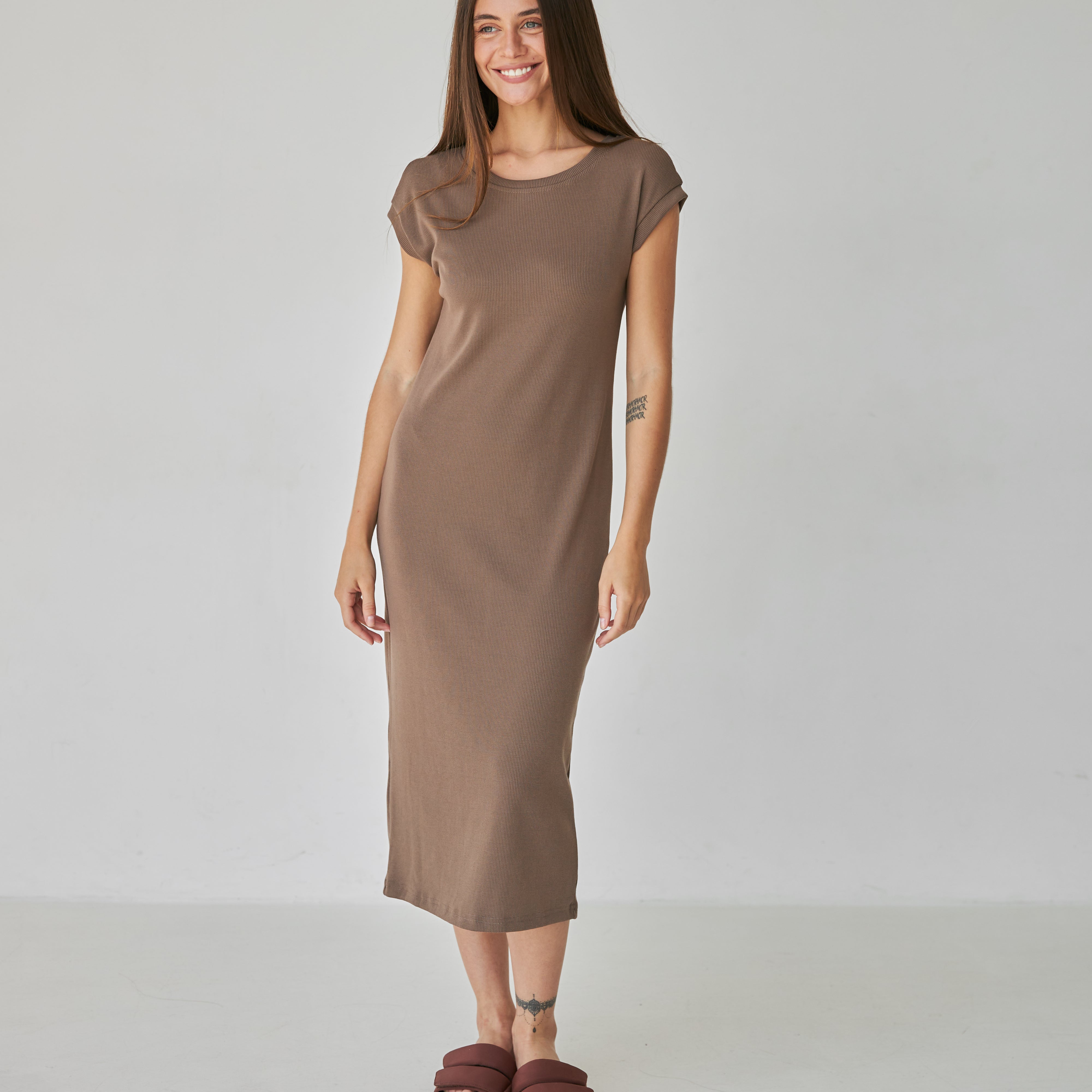 Сукня з рубчика із розрізами