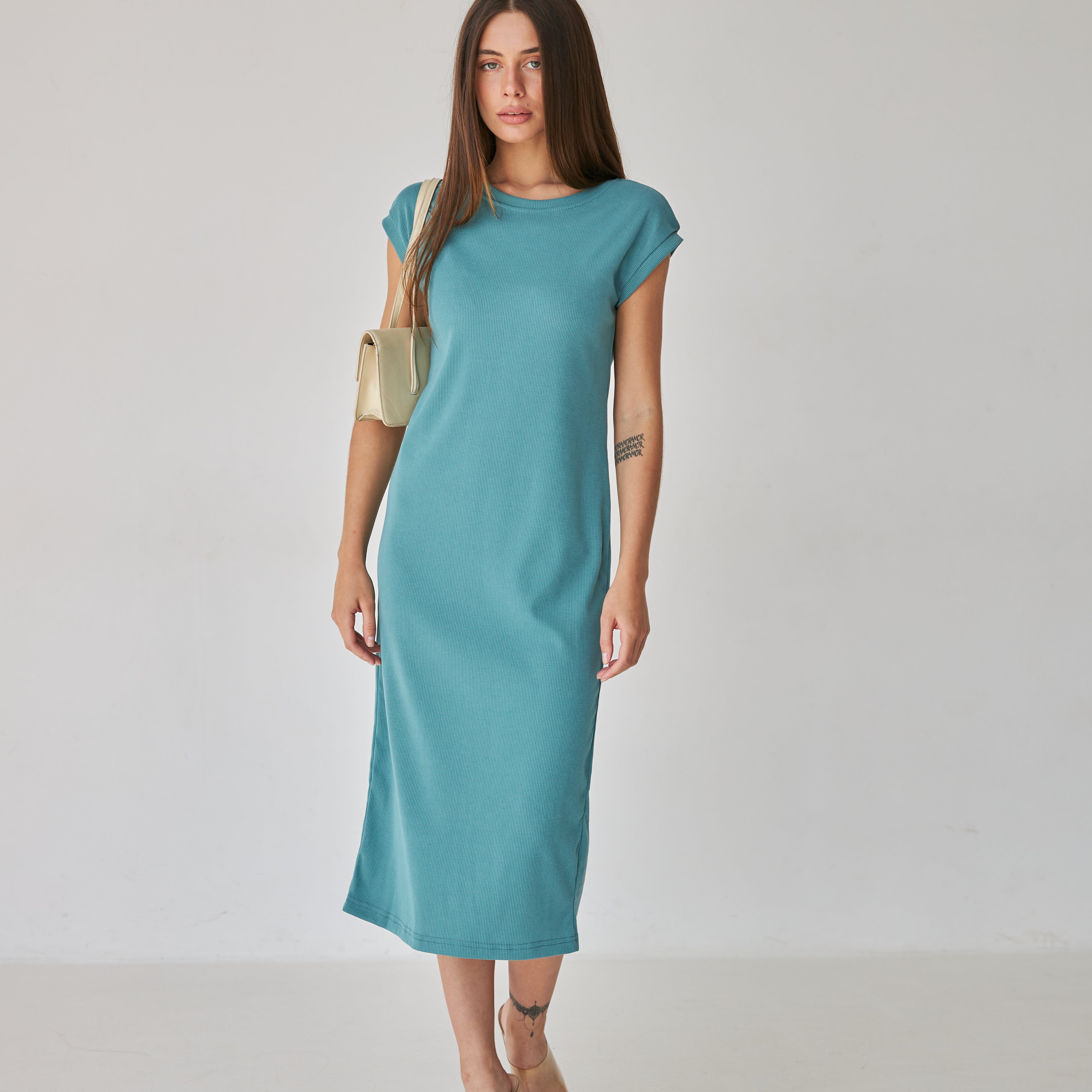 Сукня з рубчика із розрізами