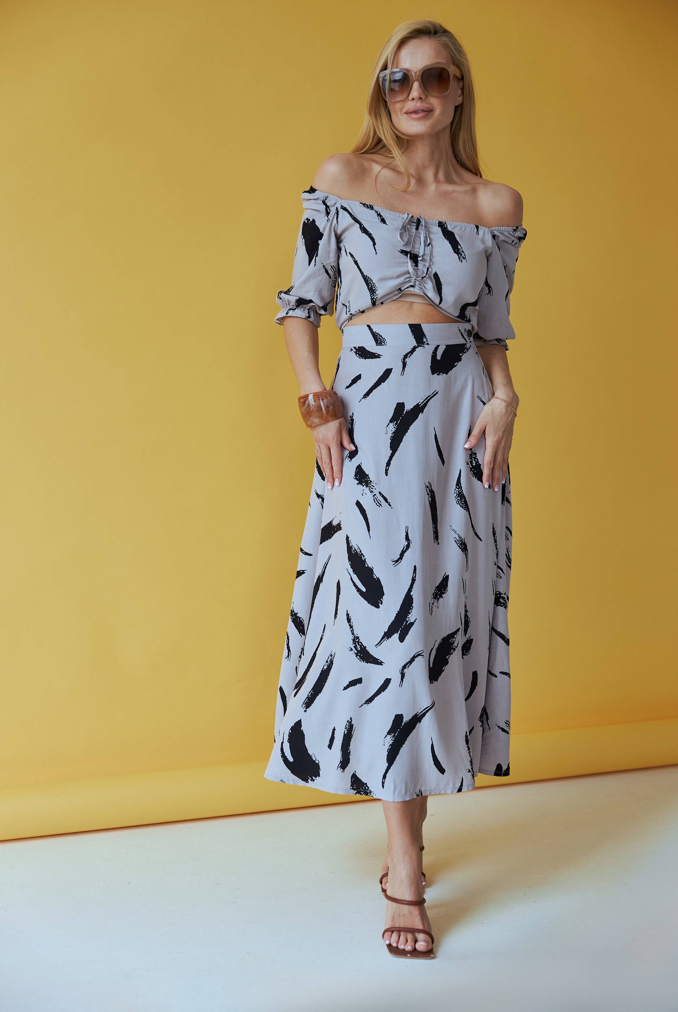 Кроп-топ з V-образним вирізом - Wear Me