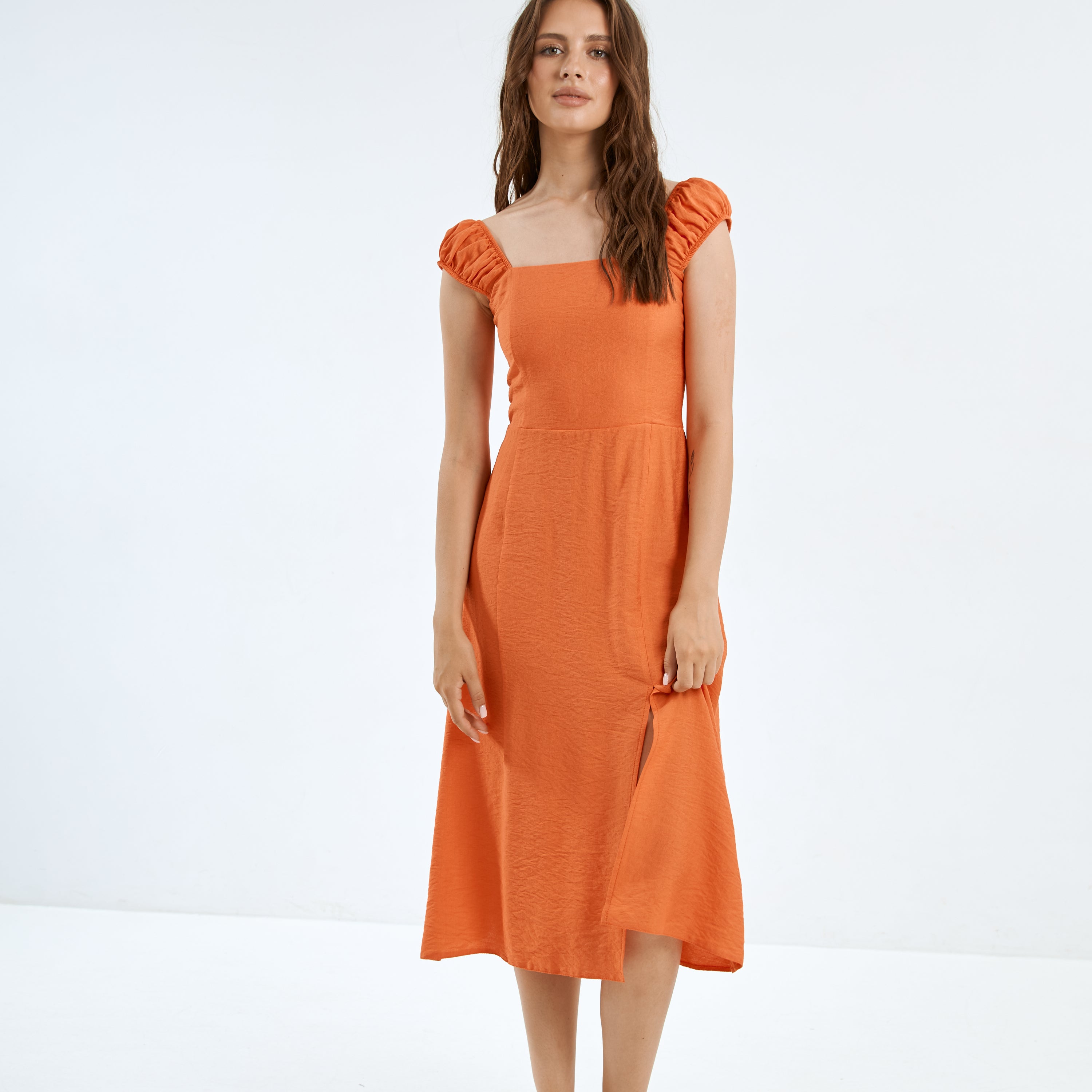 Сарафан з льону і відкритою спиною