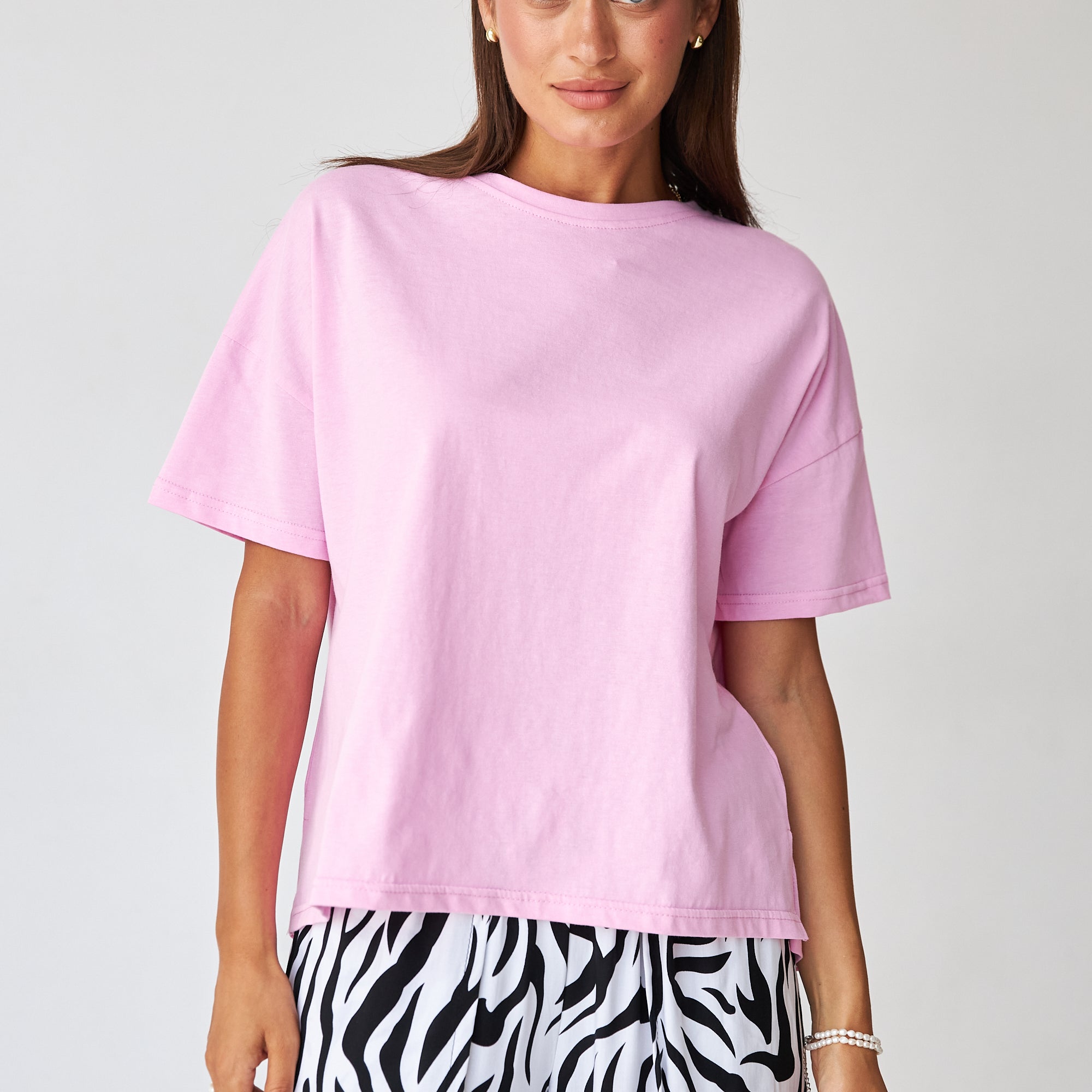 Футболка з подовженою спинкою