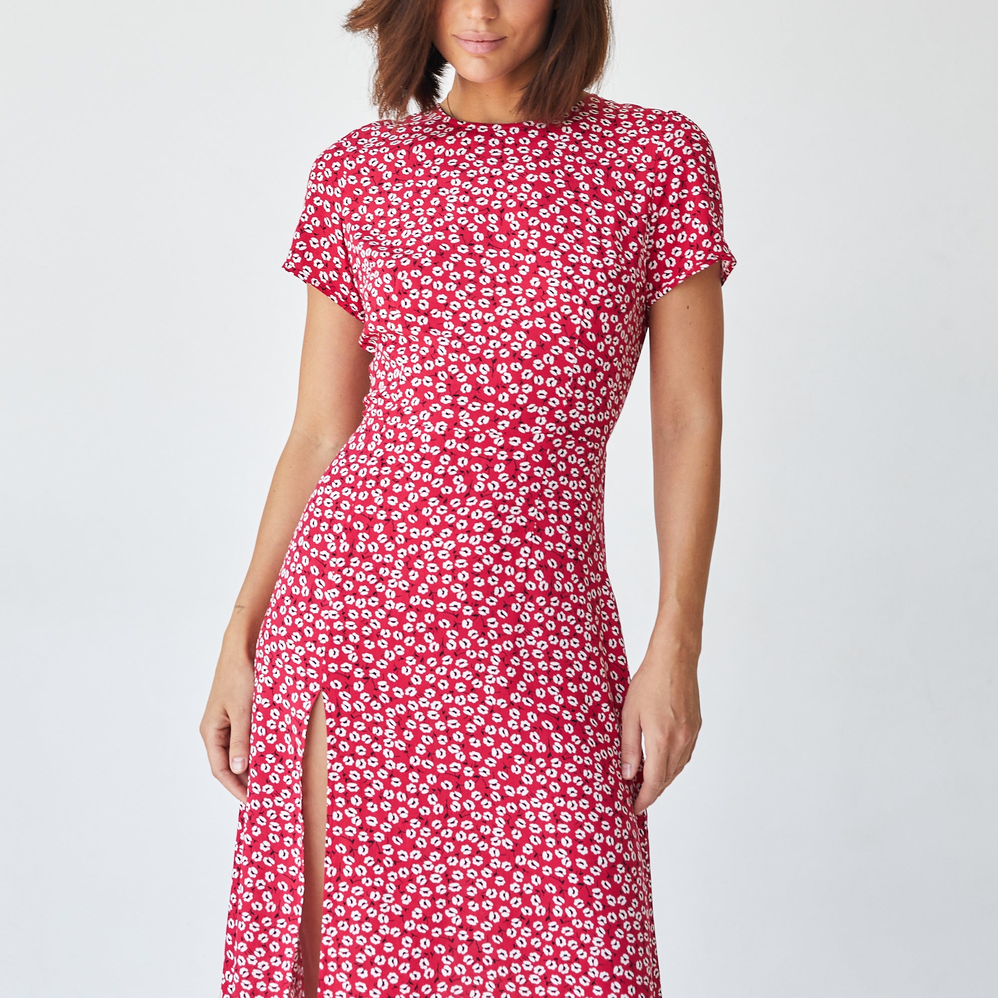 Сукня з вирізом на спині