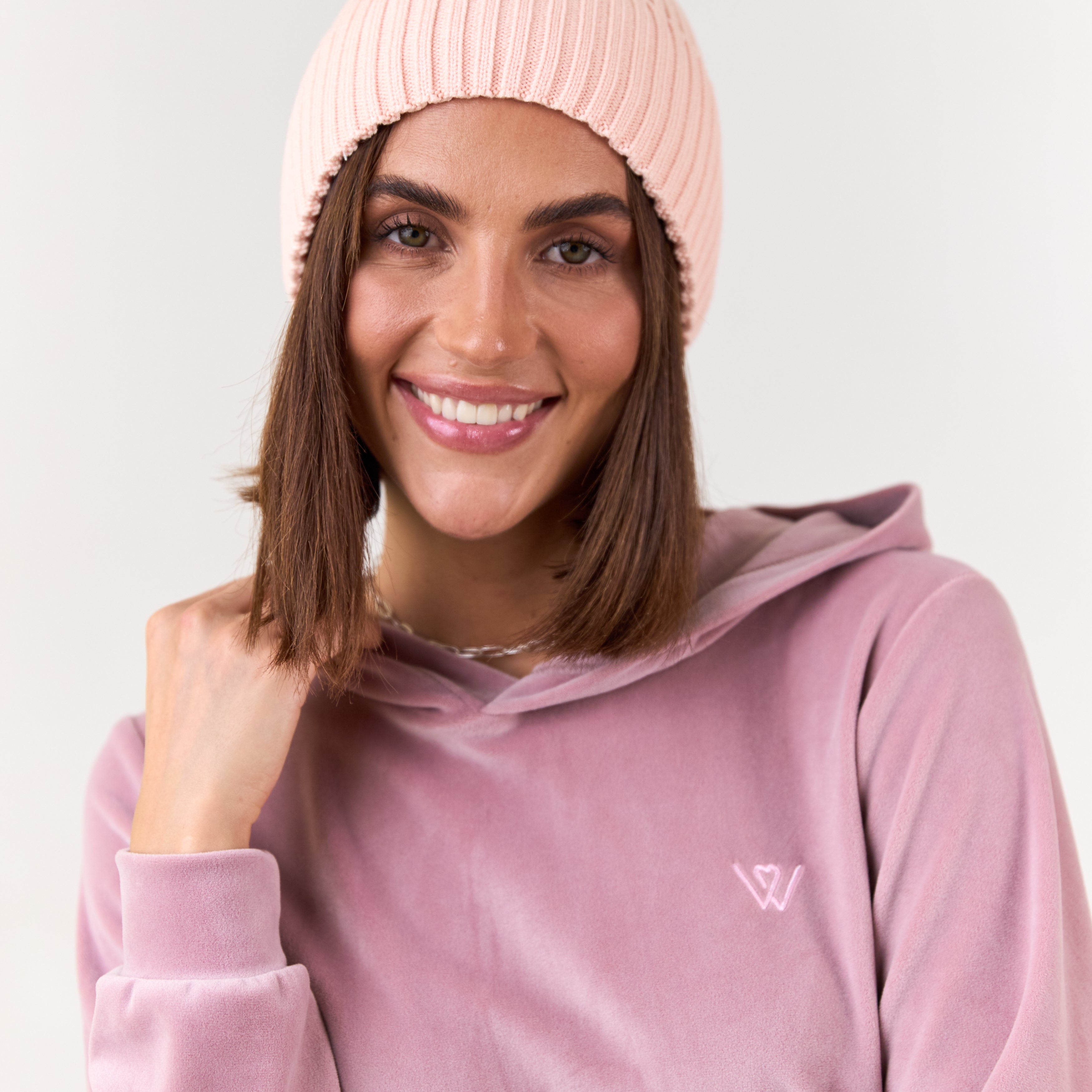 Пудра (світлий)