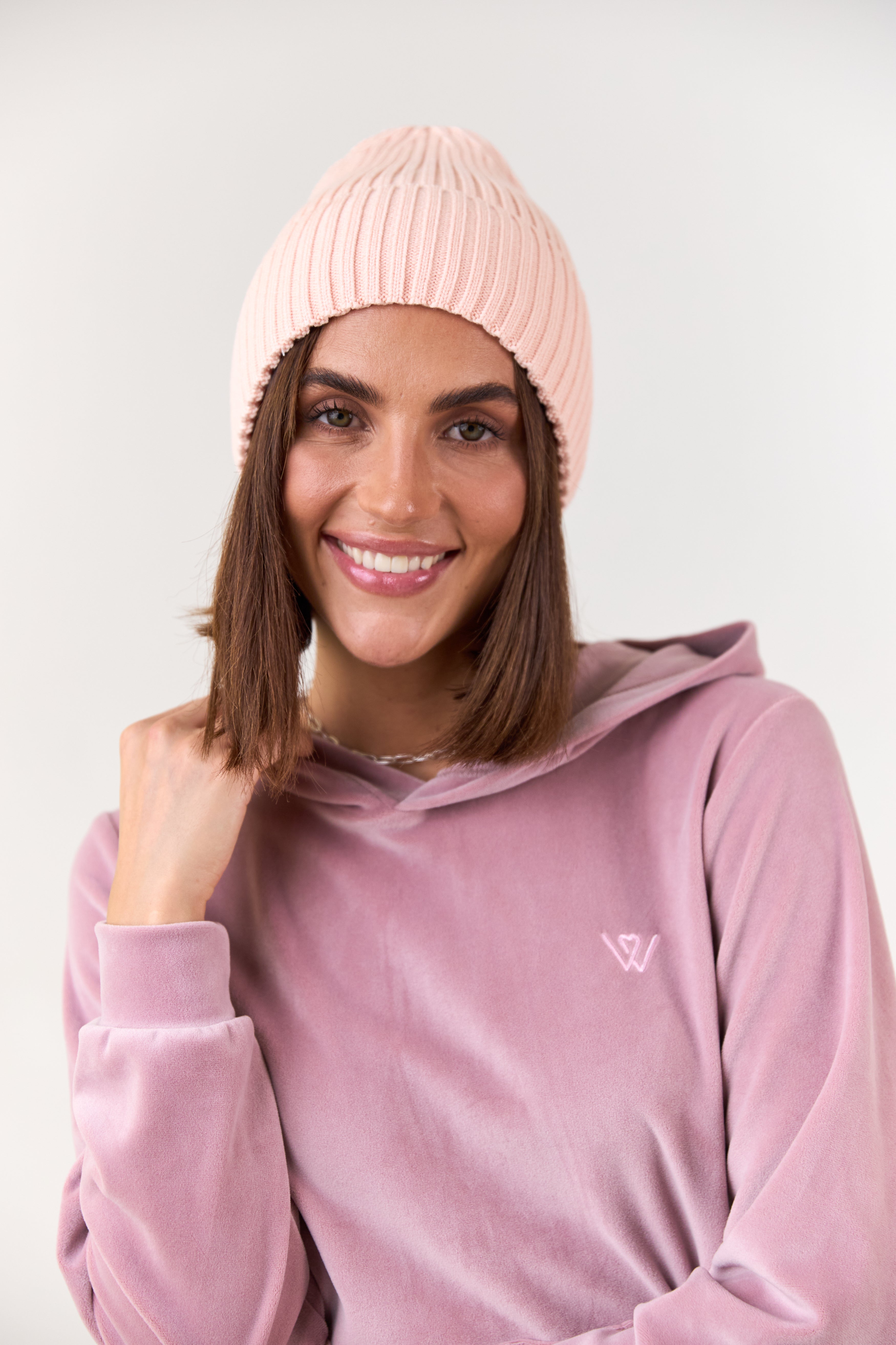 Пудра (світлий)