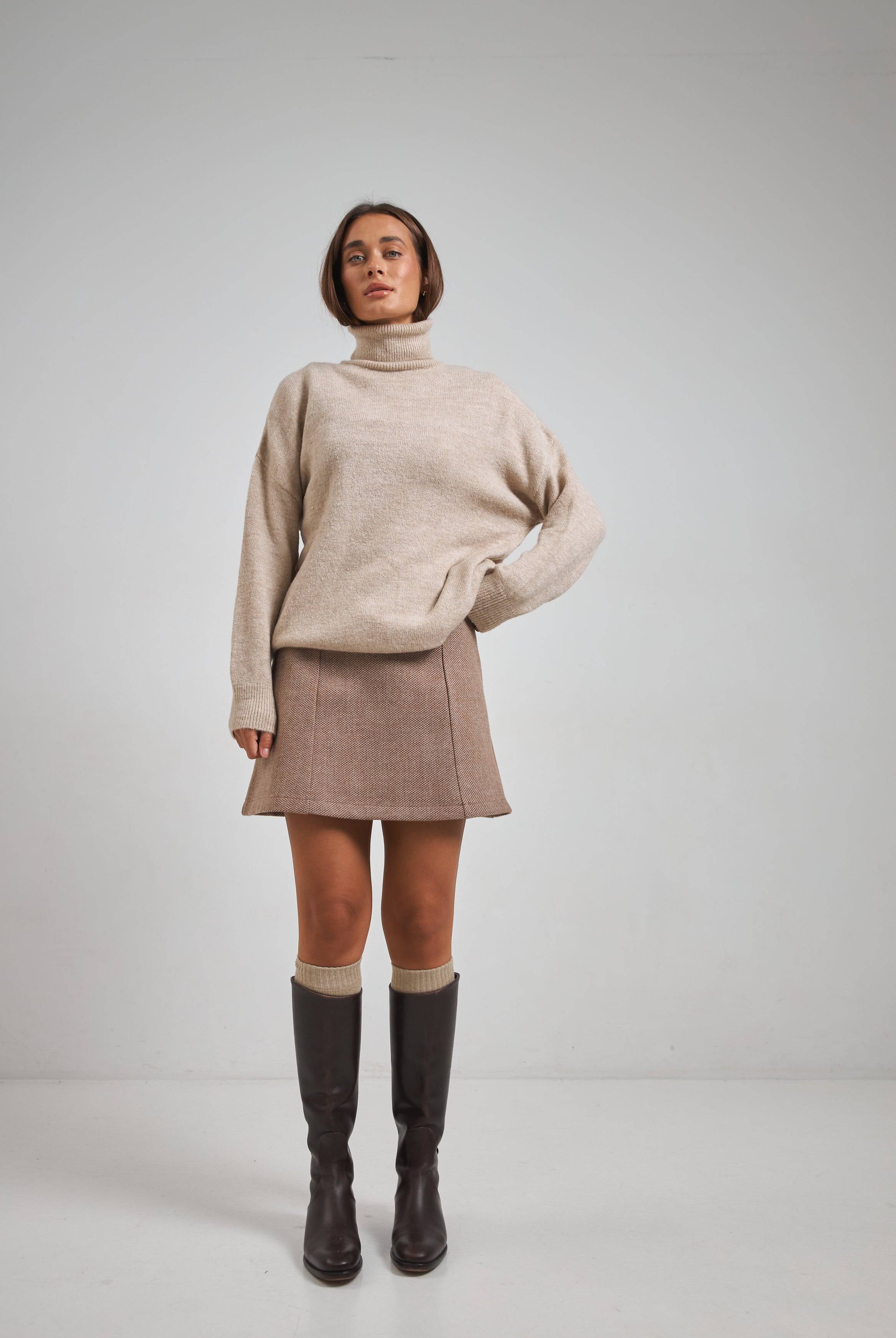 Бежевий світлий