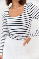 Лонгслів з вирізом - Wear Me