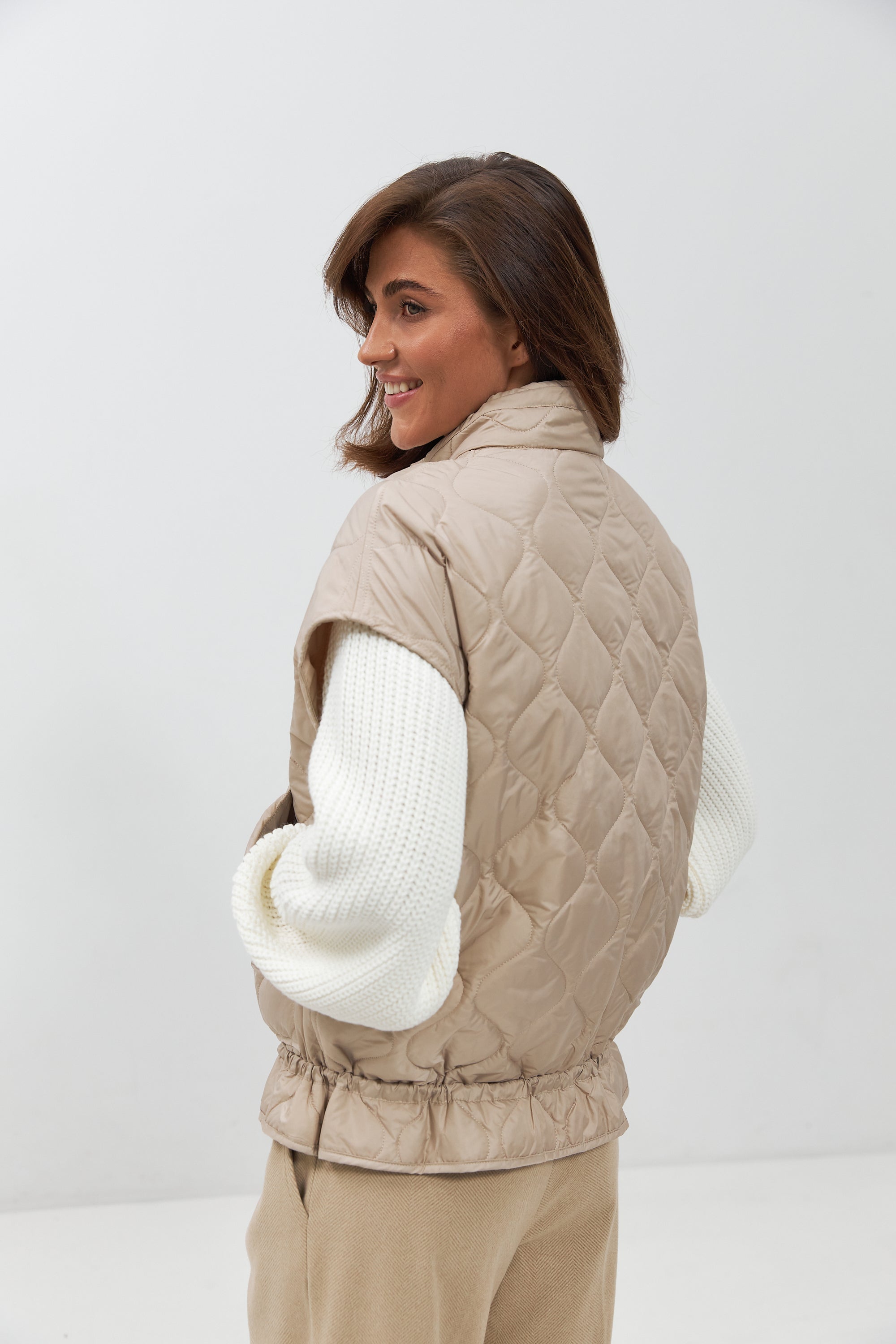 Бежевий (світлий)