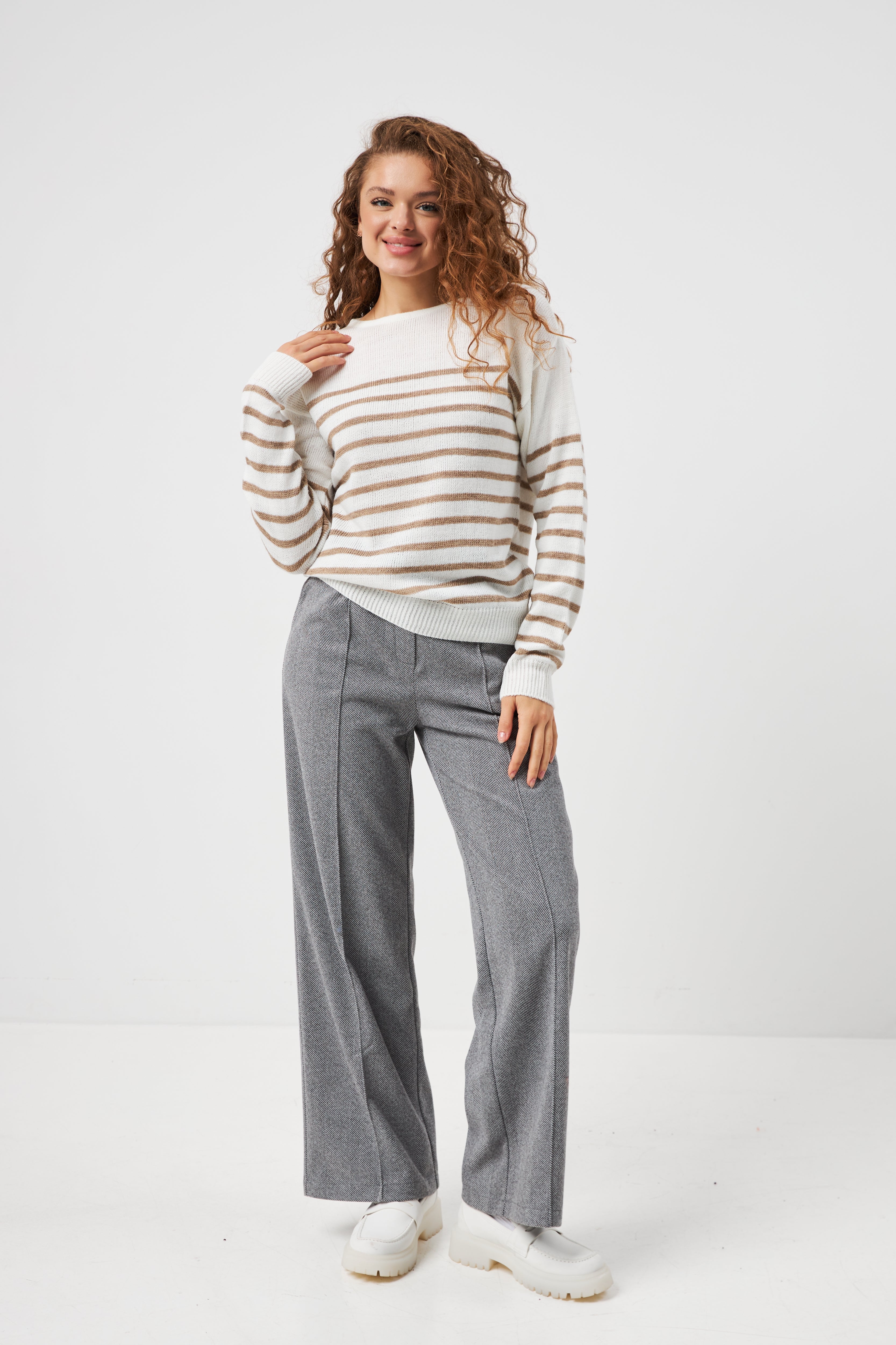 Сірий (темний)