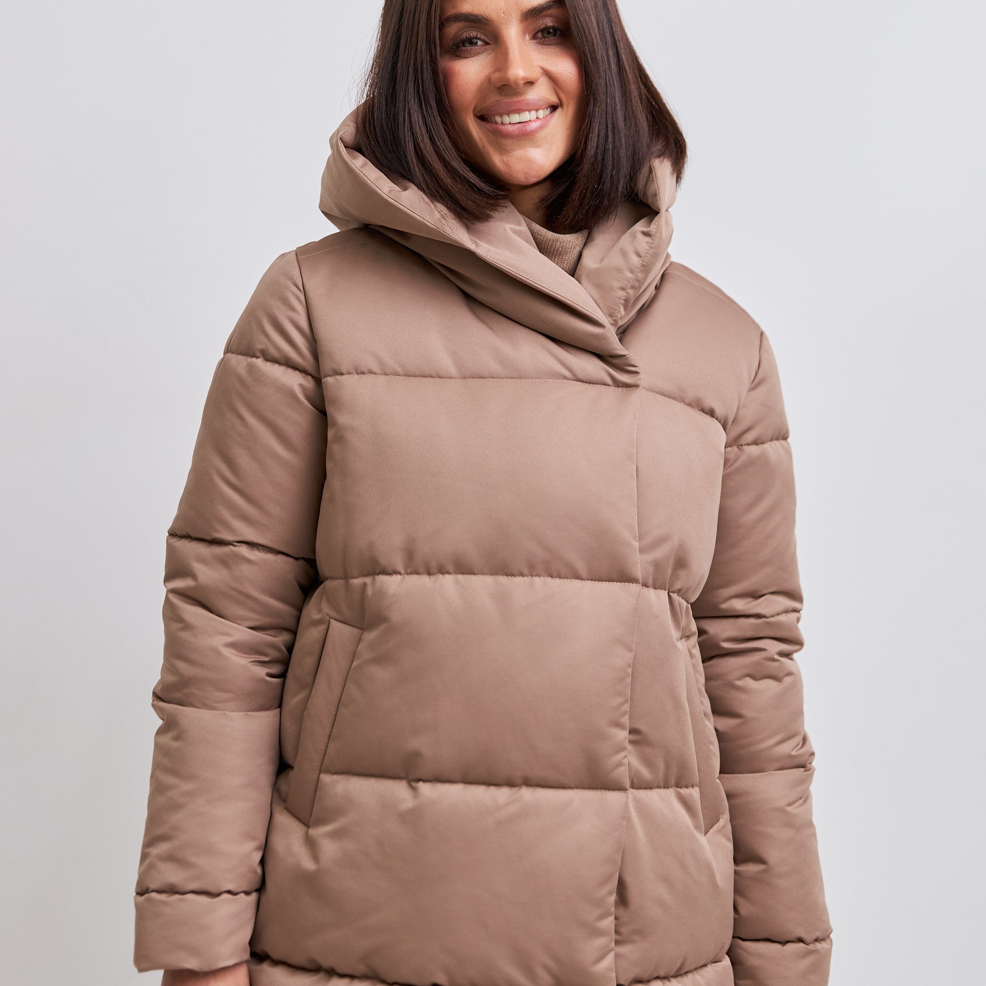 Куртка пуховик подовжена