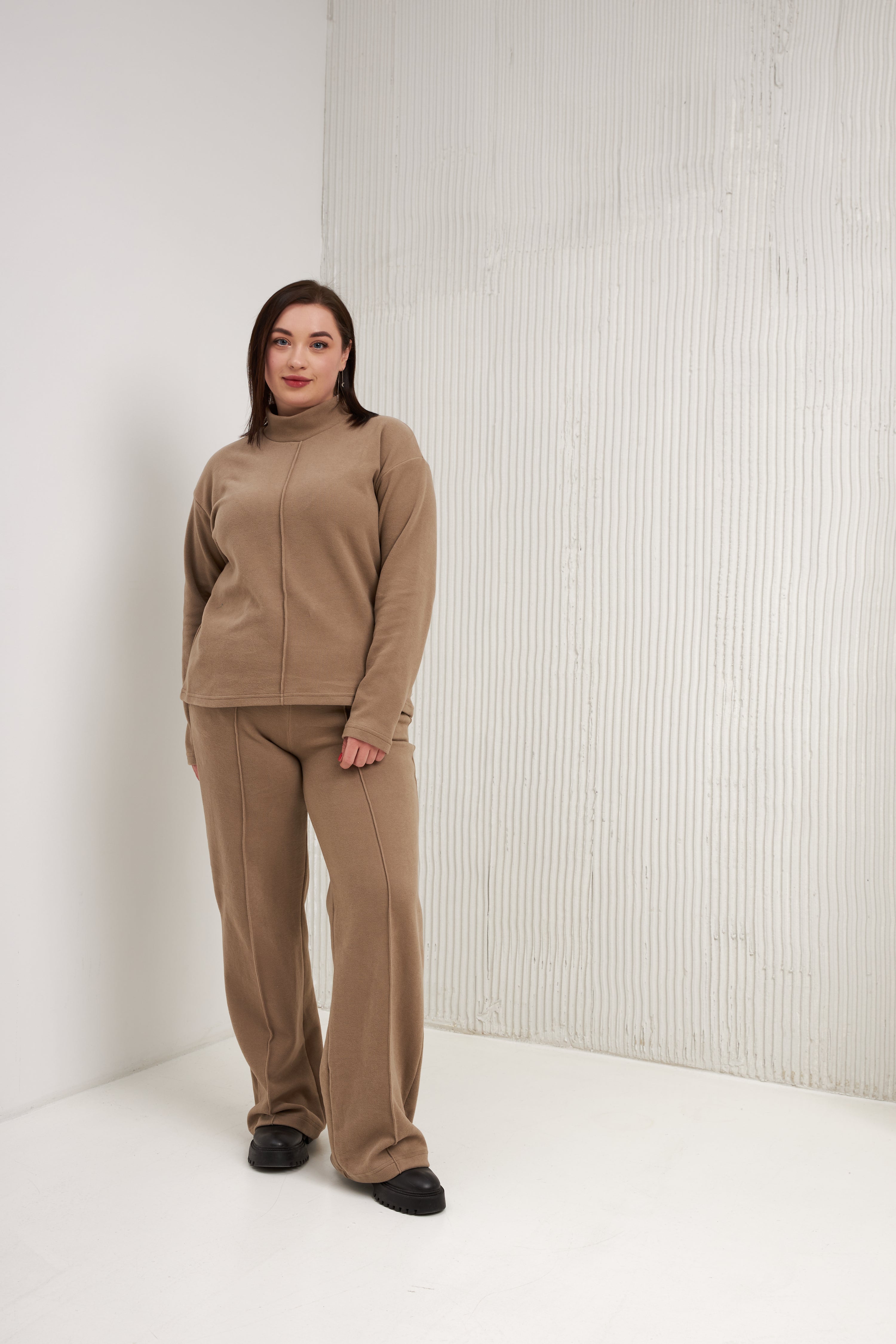 Бежевий (темний)