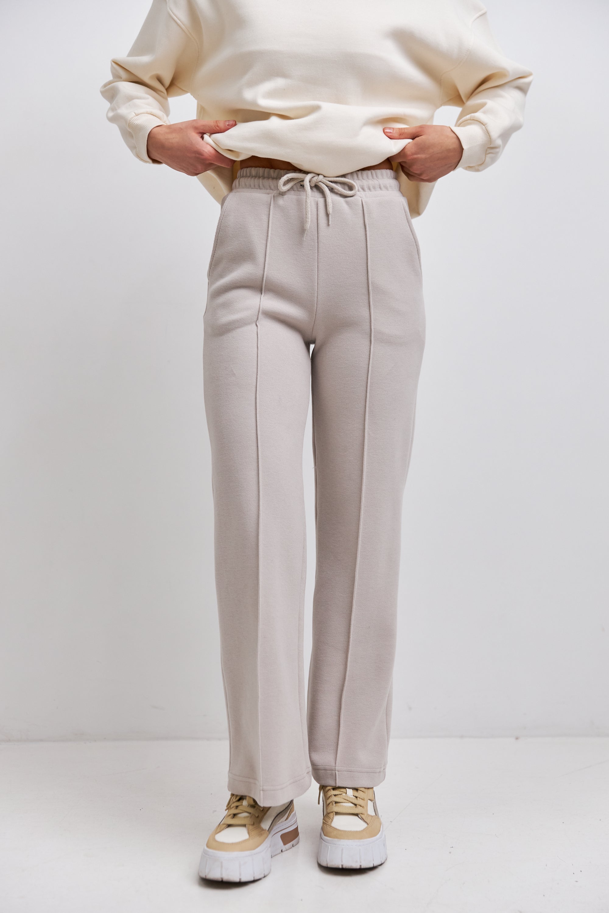 Бежевий (світлий)