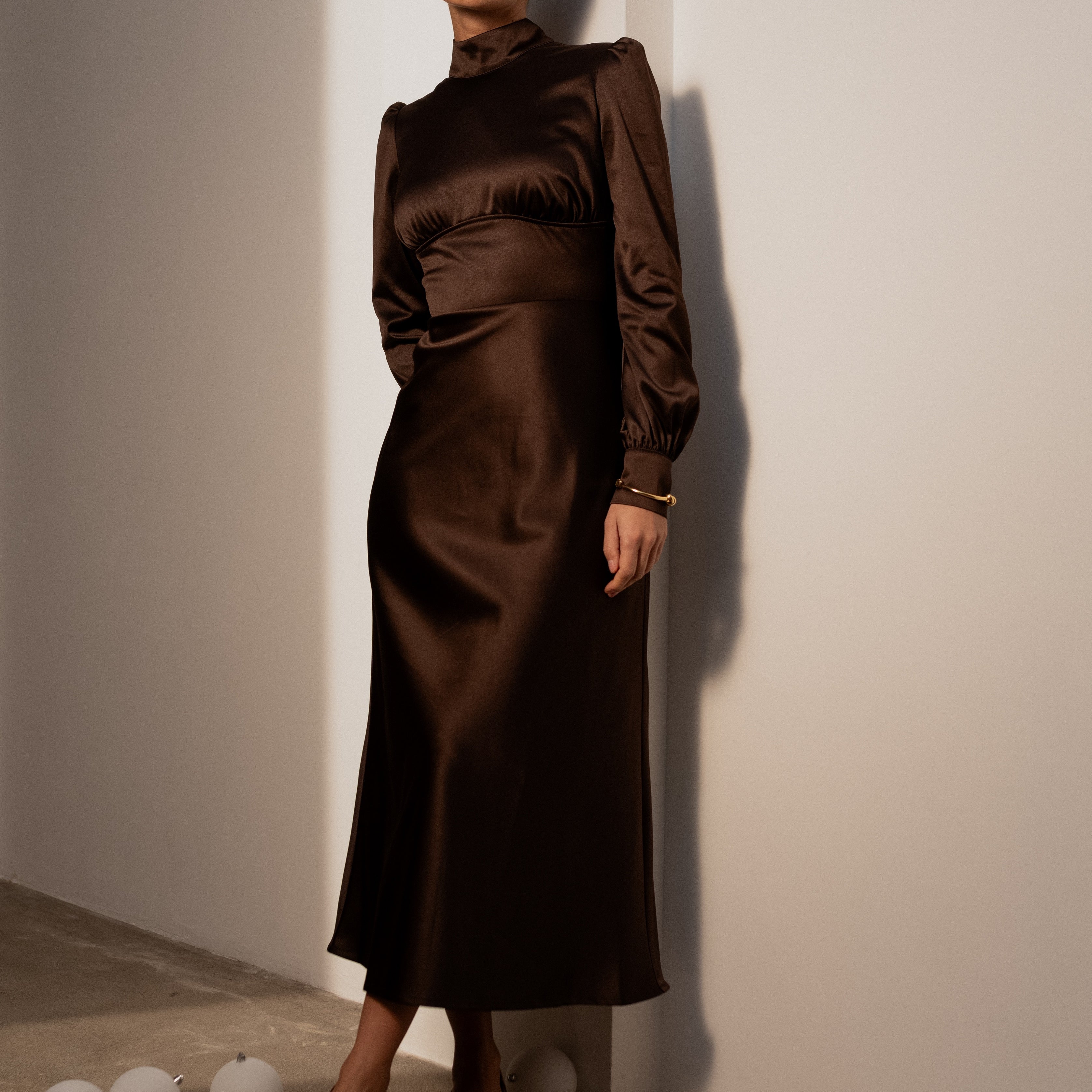 Сукня з відкритою спиною