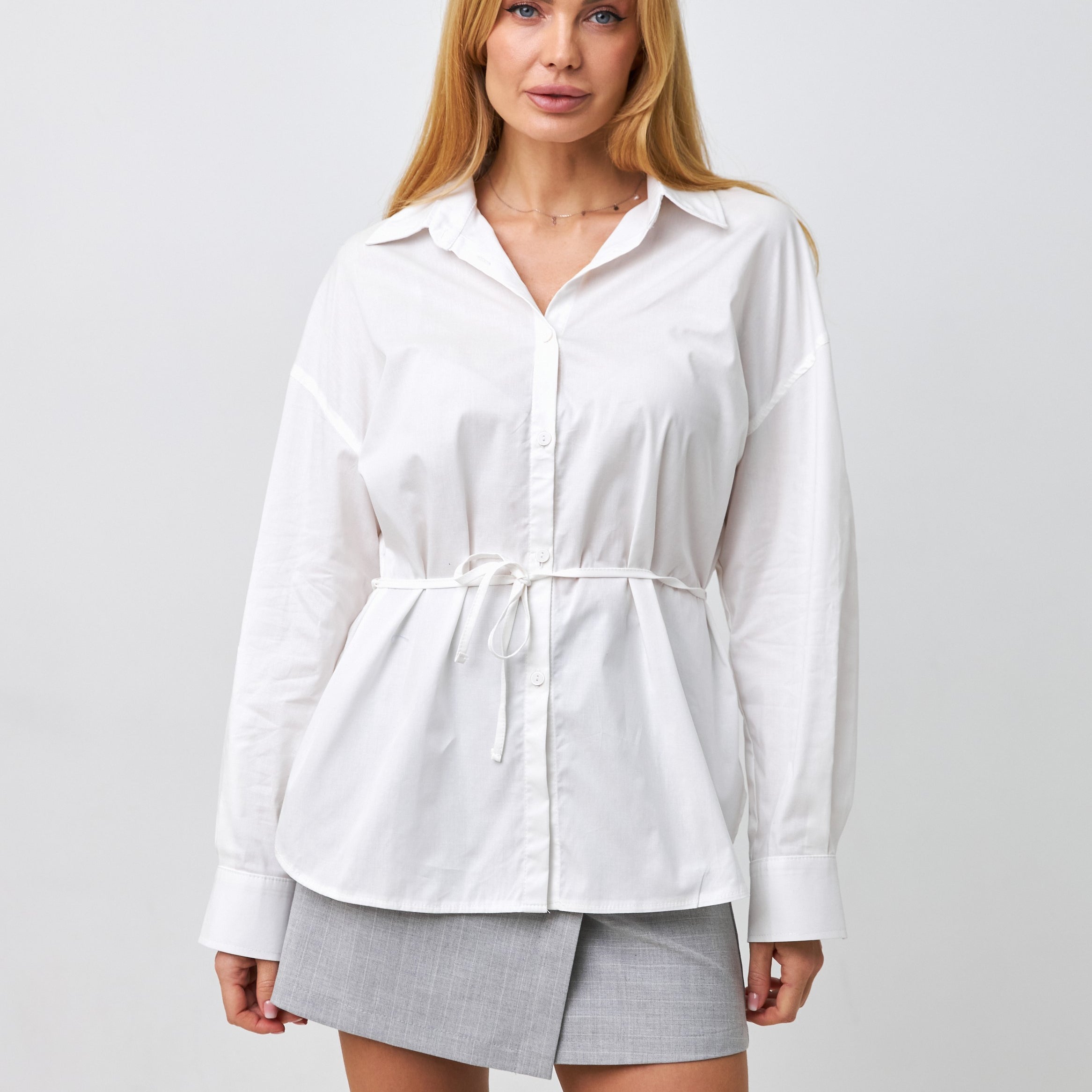 Сорочка зі шнурівкою