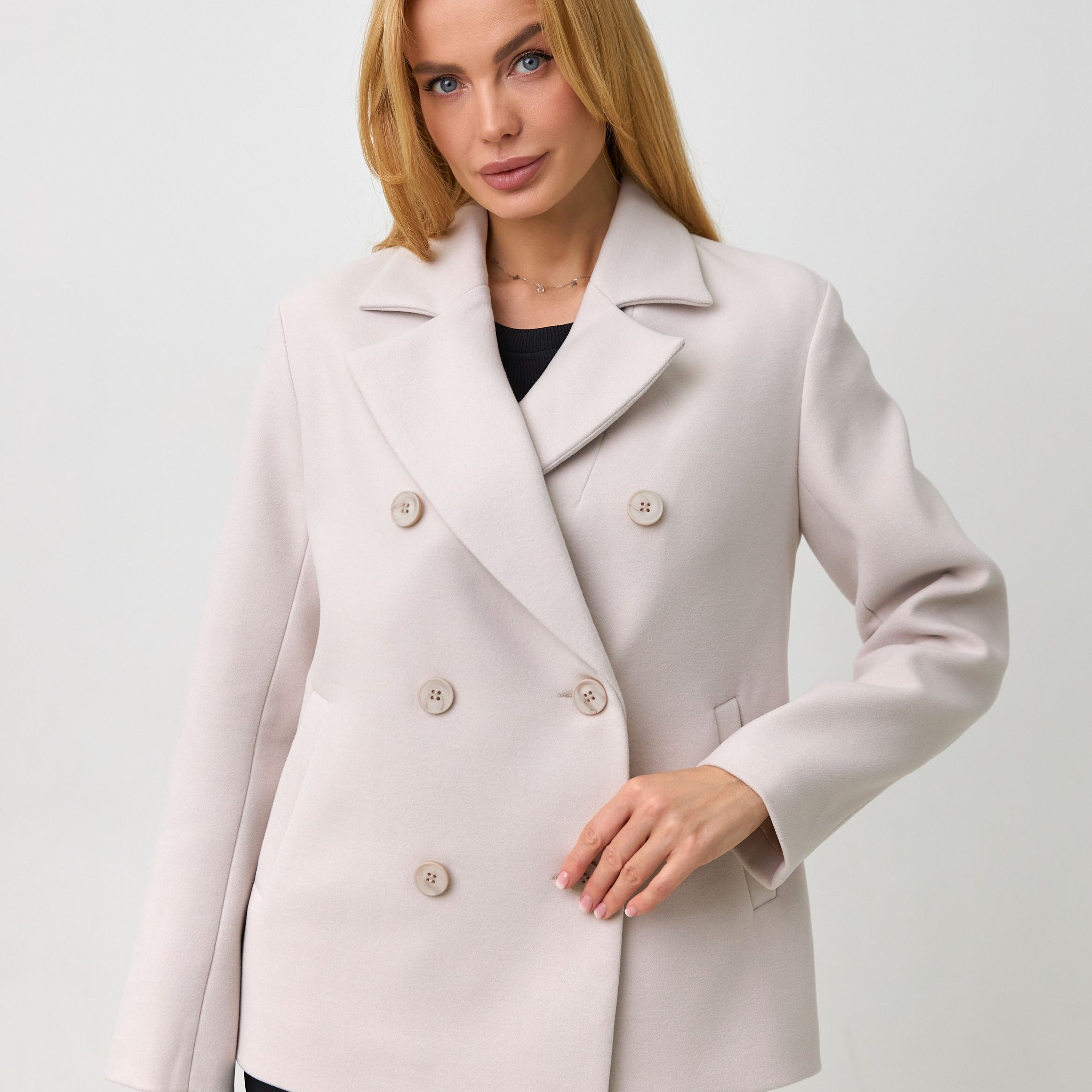 Пальто коротке