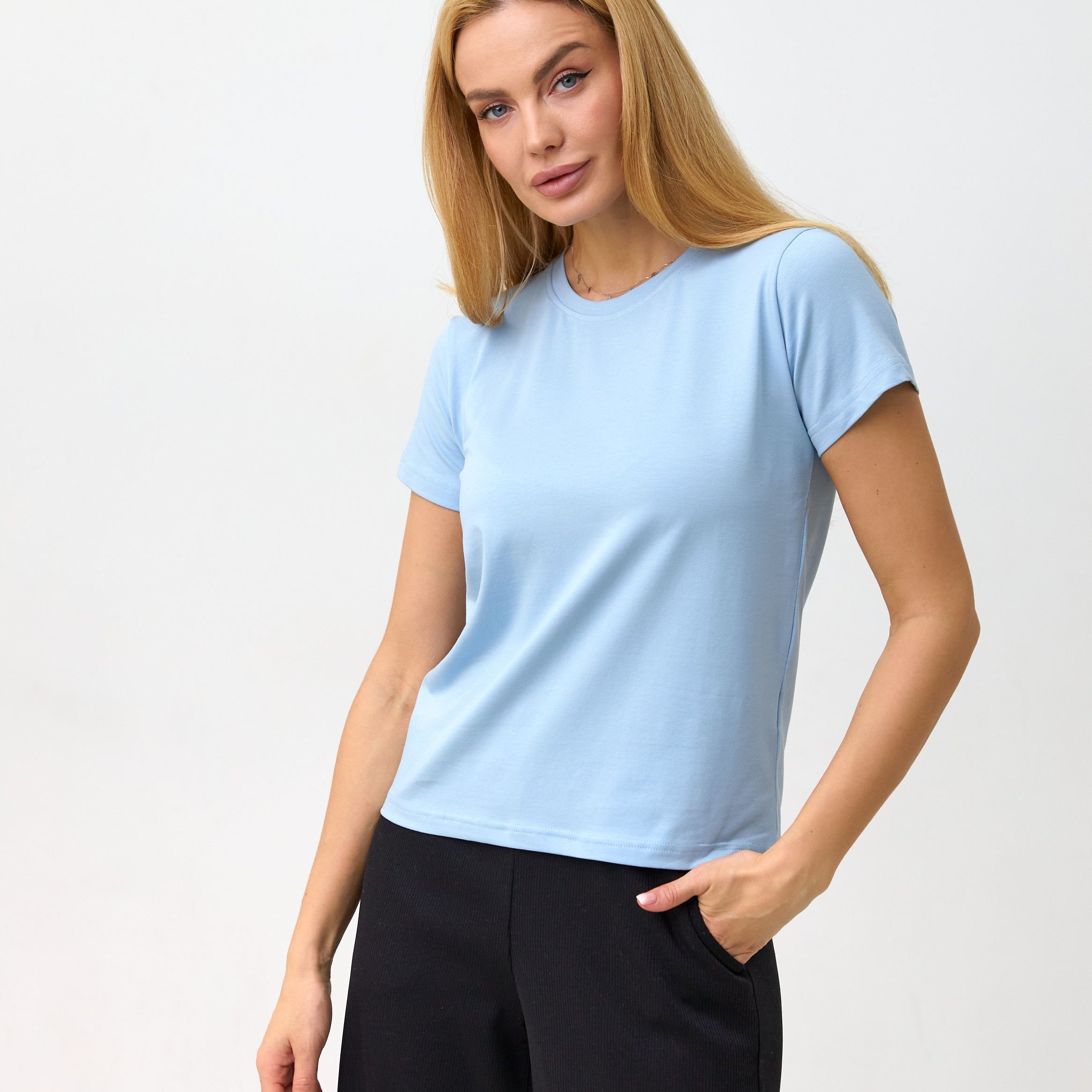 Базова футболка