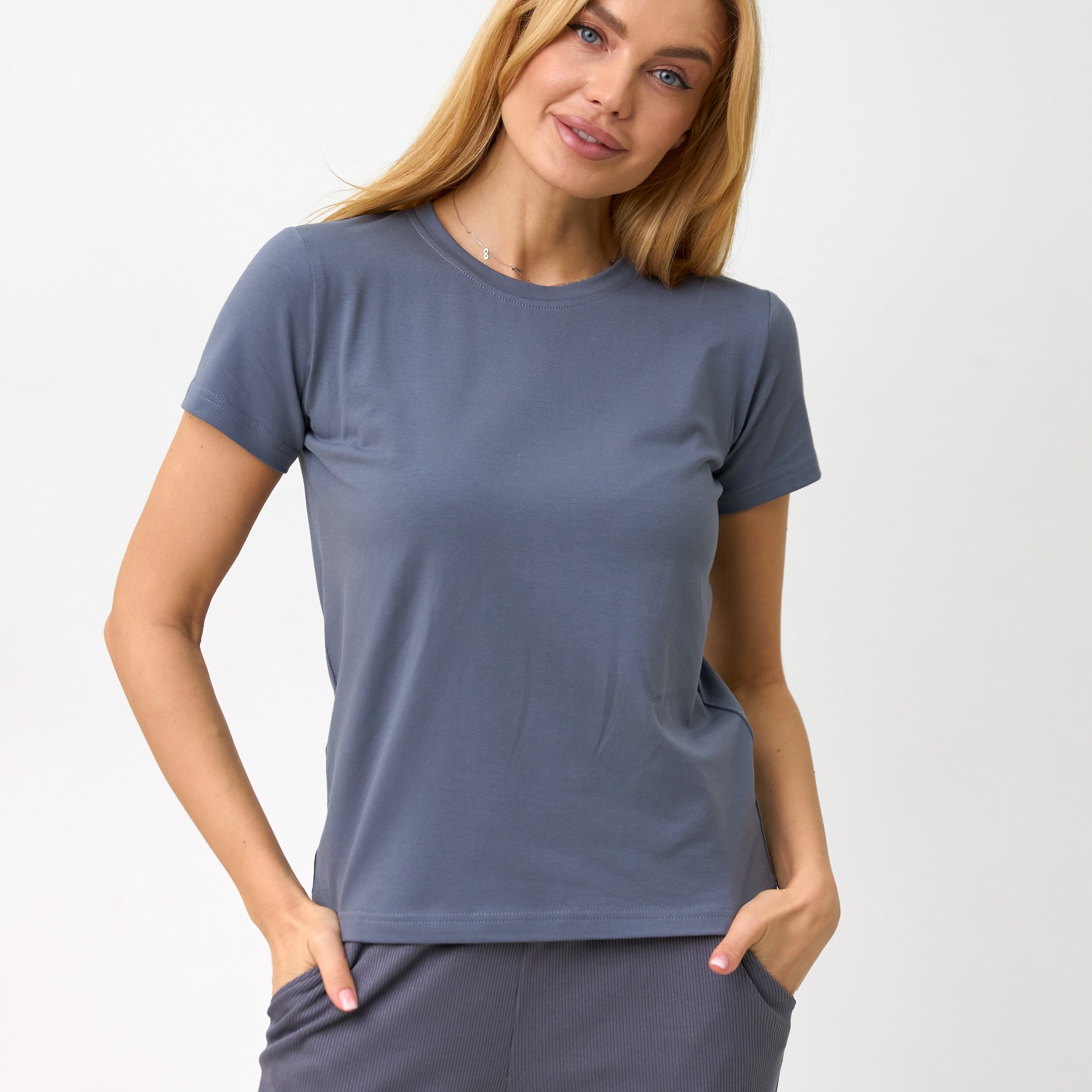 Базова футболка