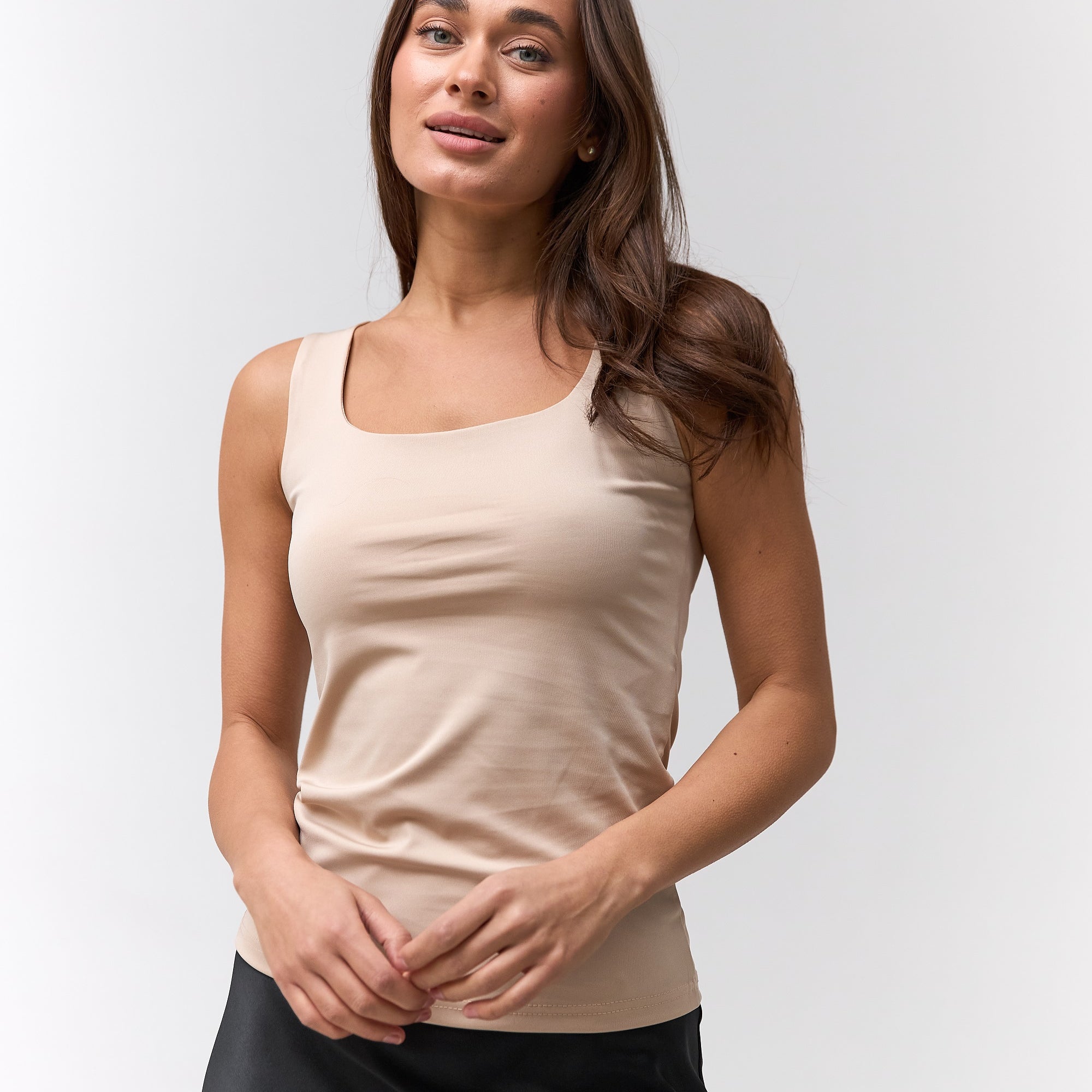 Майка база на широких бретелях