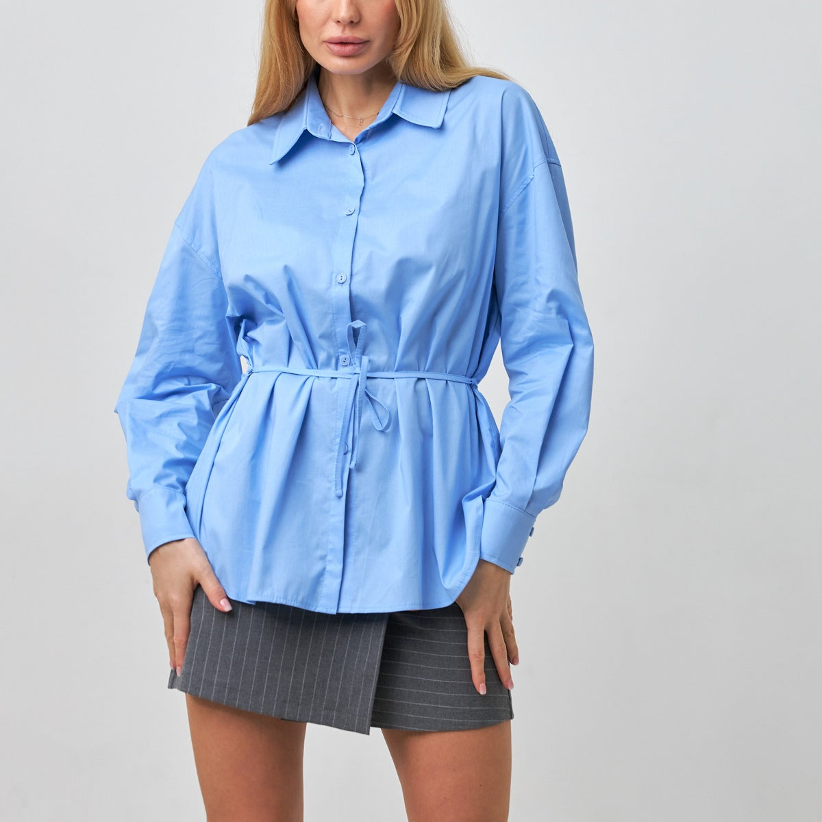 Спідниця з розрізом і паском