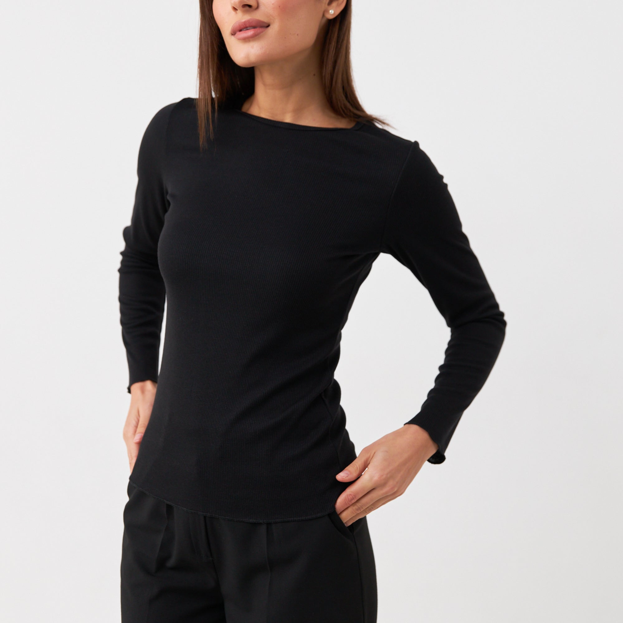 Лонгслів з вирізом на спині