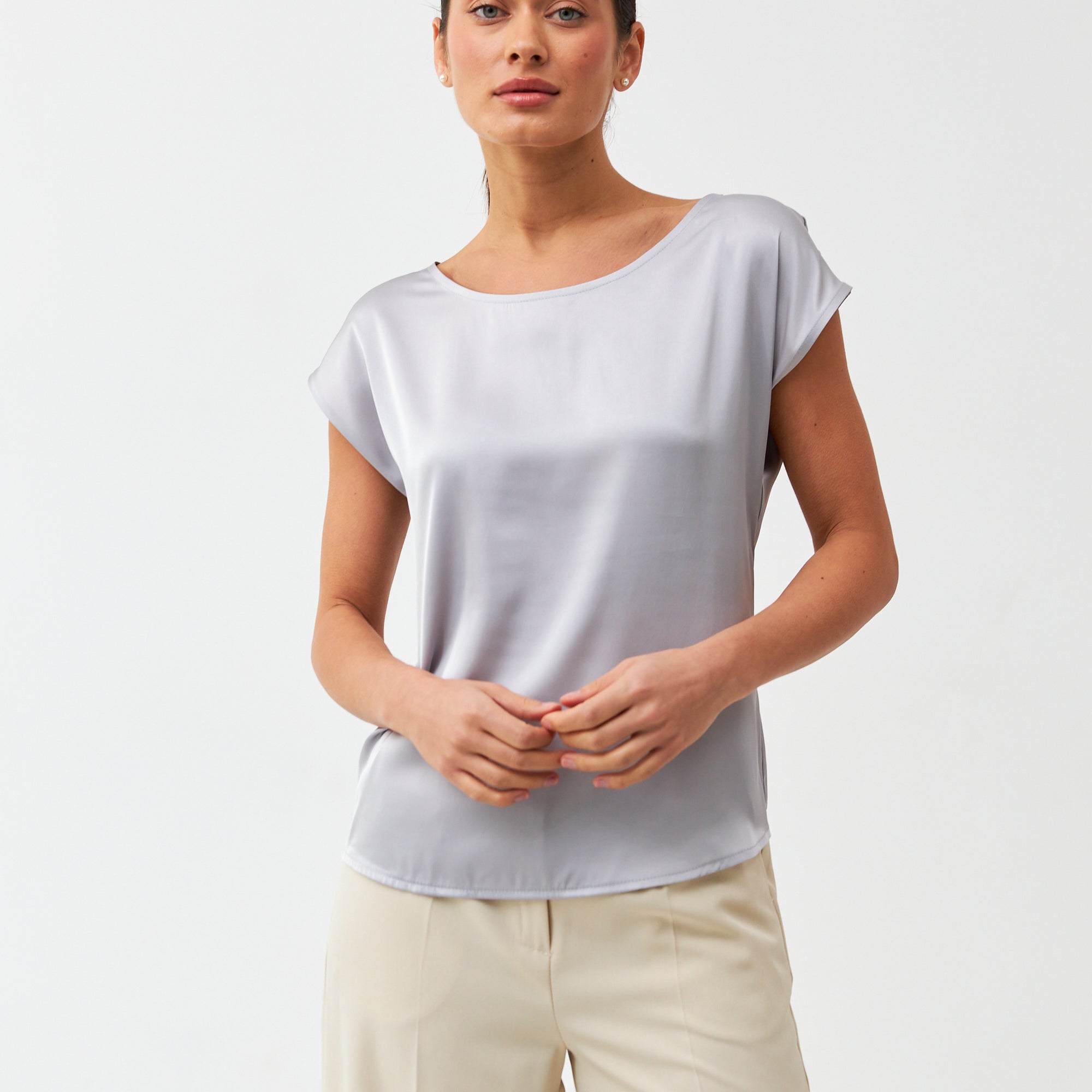 Блуза з шовку з коротким рукавом