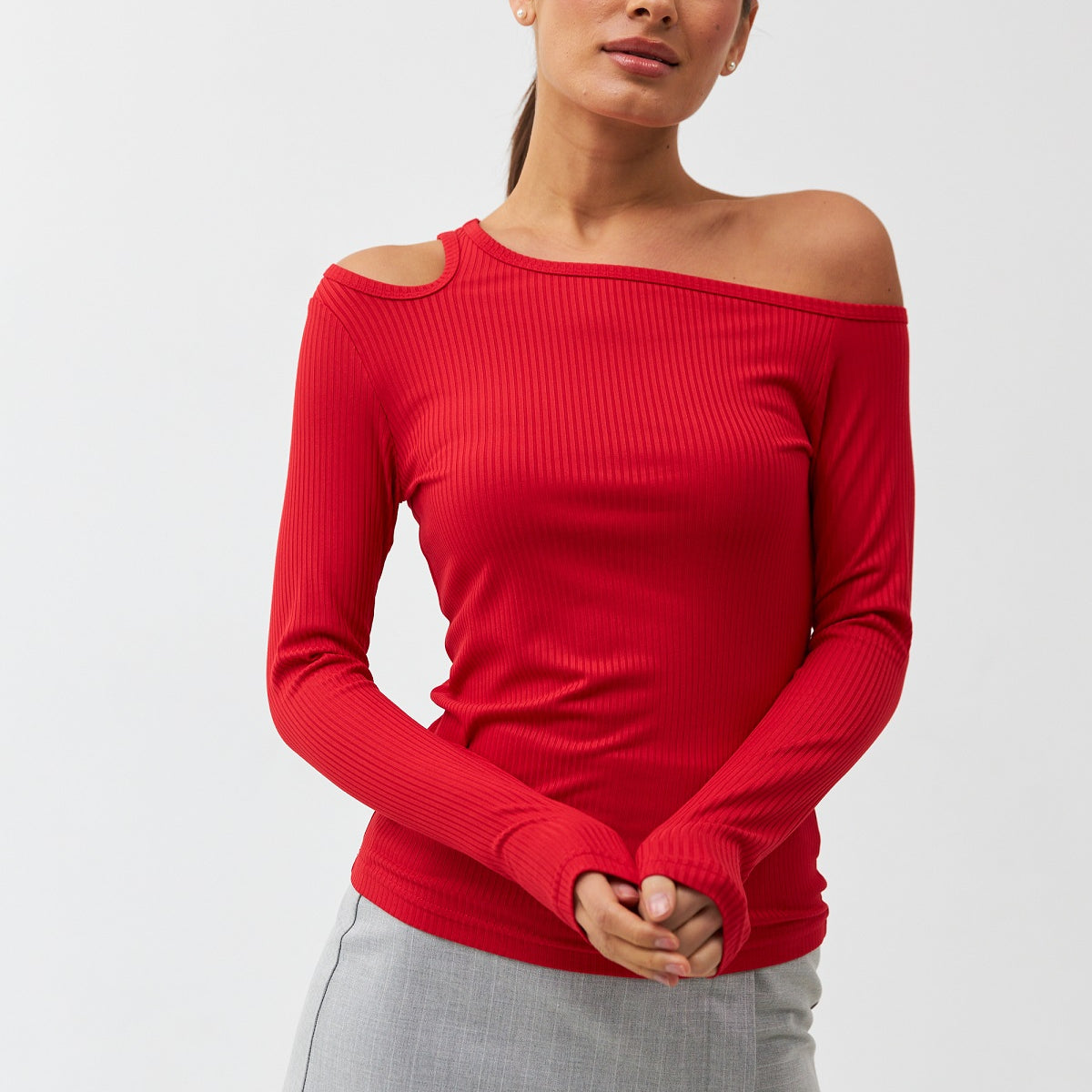 Лонгслів з відкритими плечима