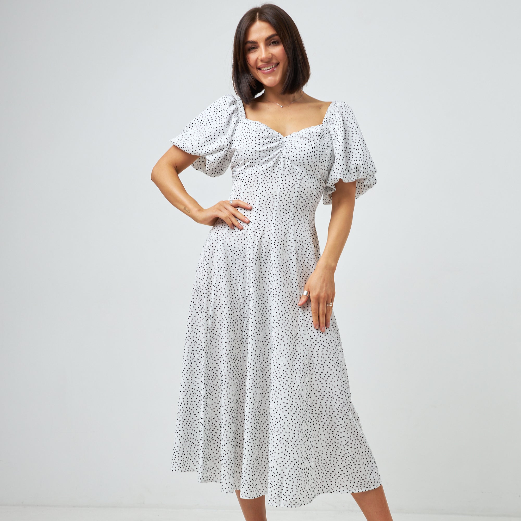 Сукня з рукавом колокол