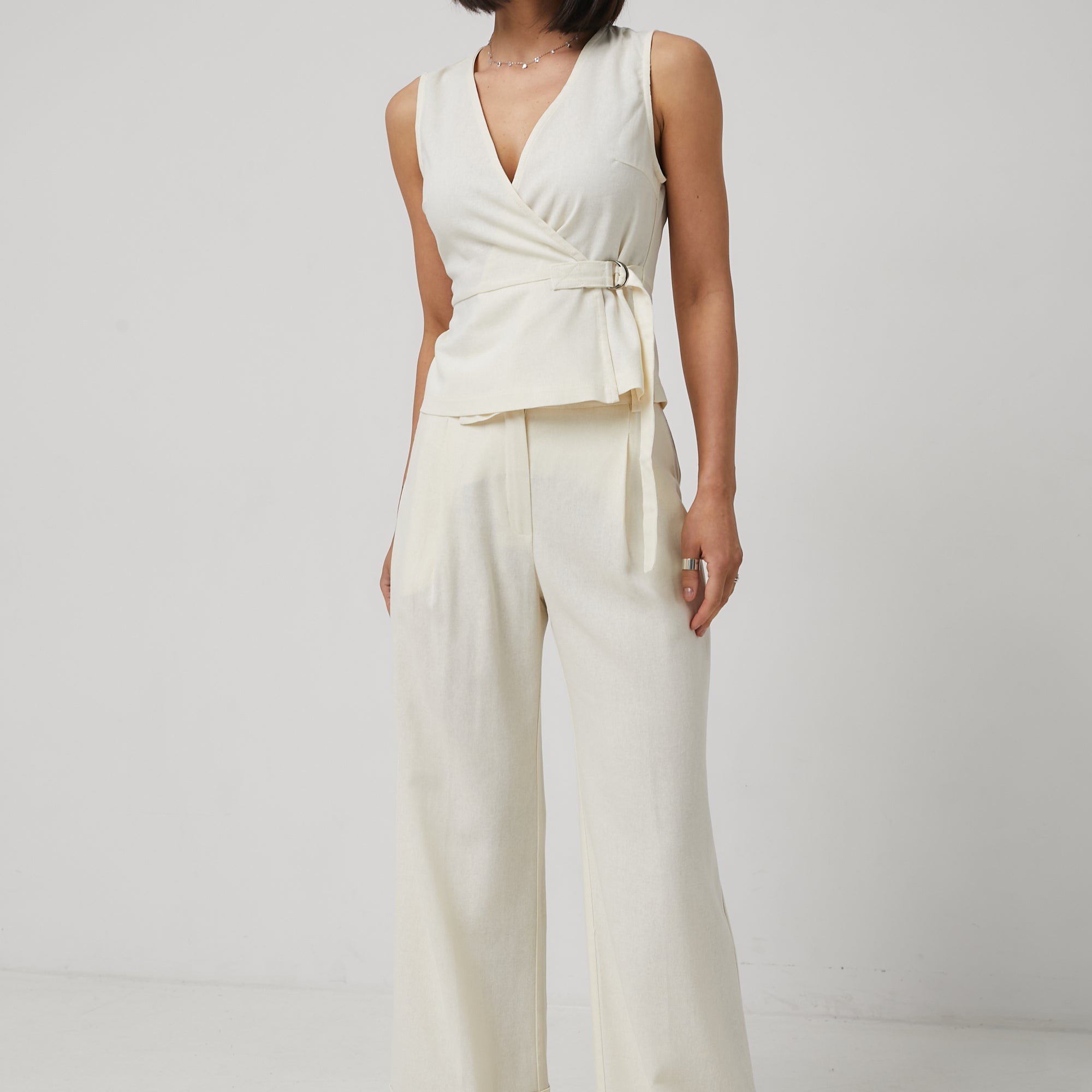 Брюки з льону