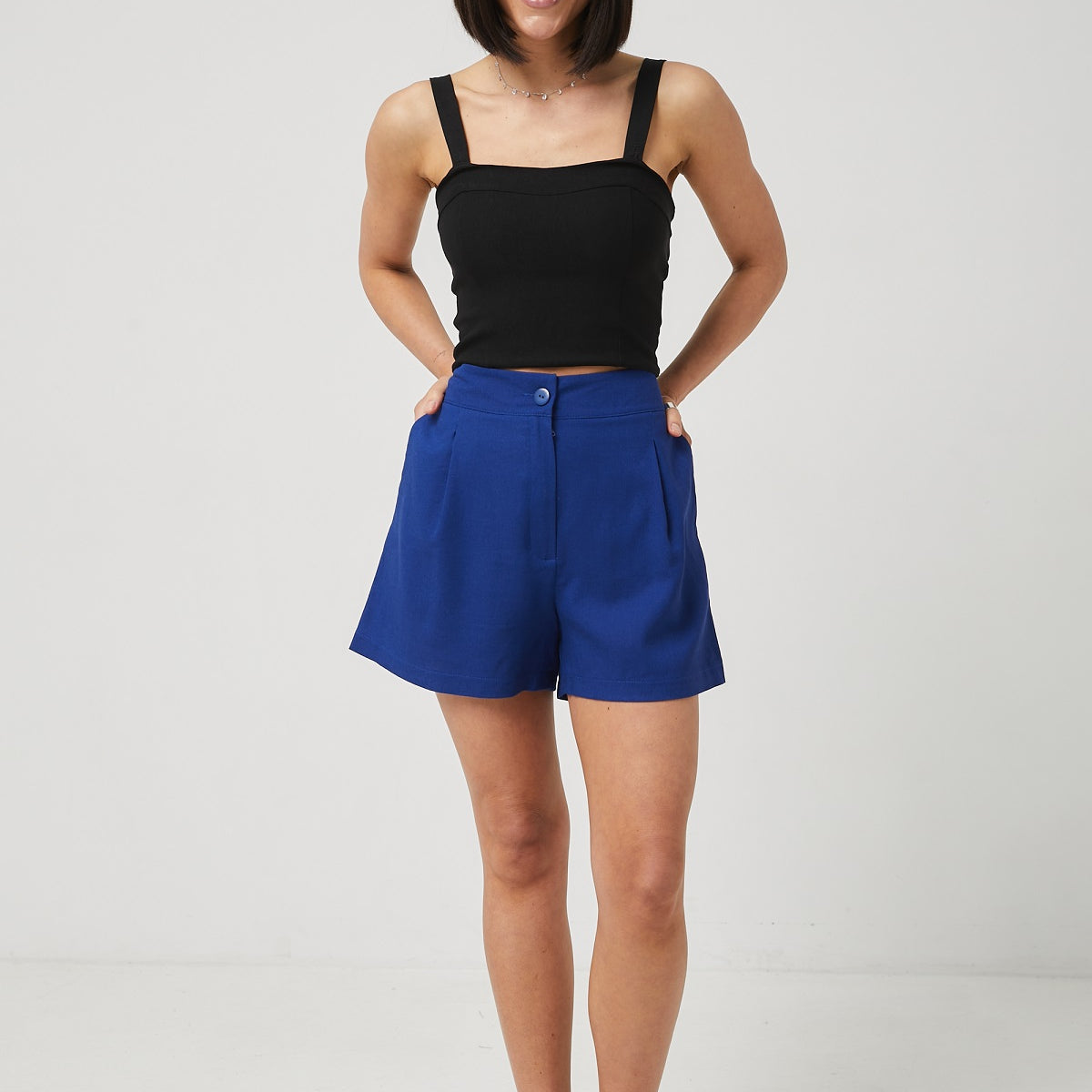 Шорти короткі з льону