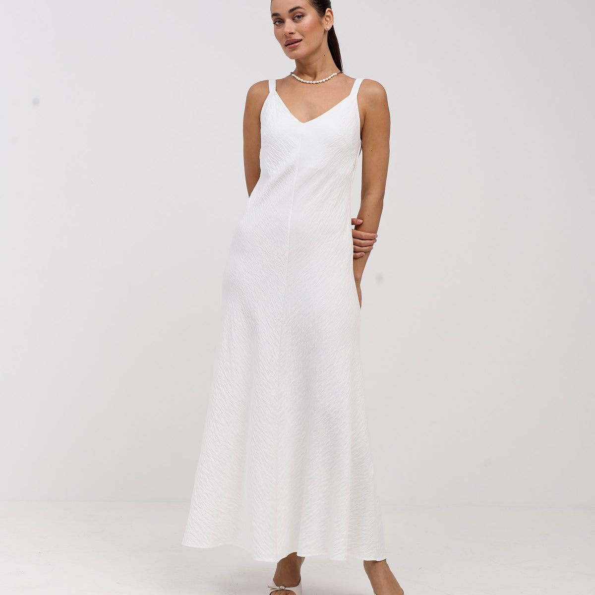 Сарафан максі на тонких брителях