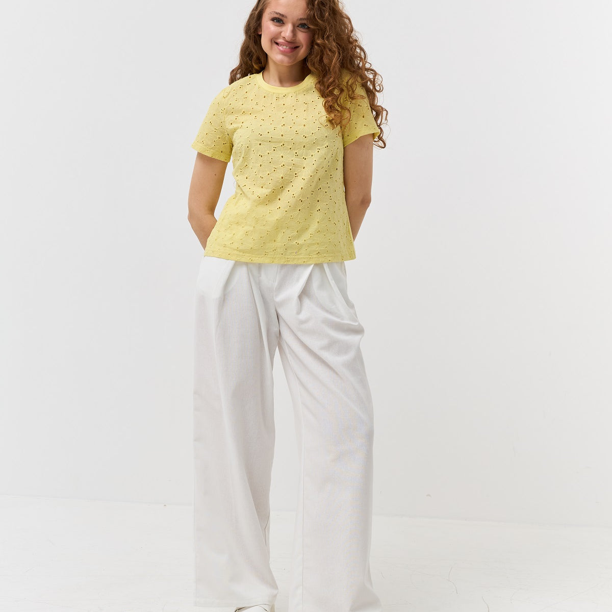 Блуза з батиста