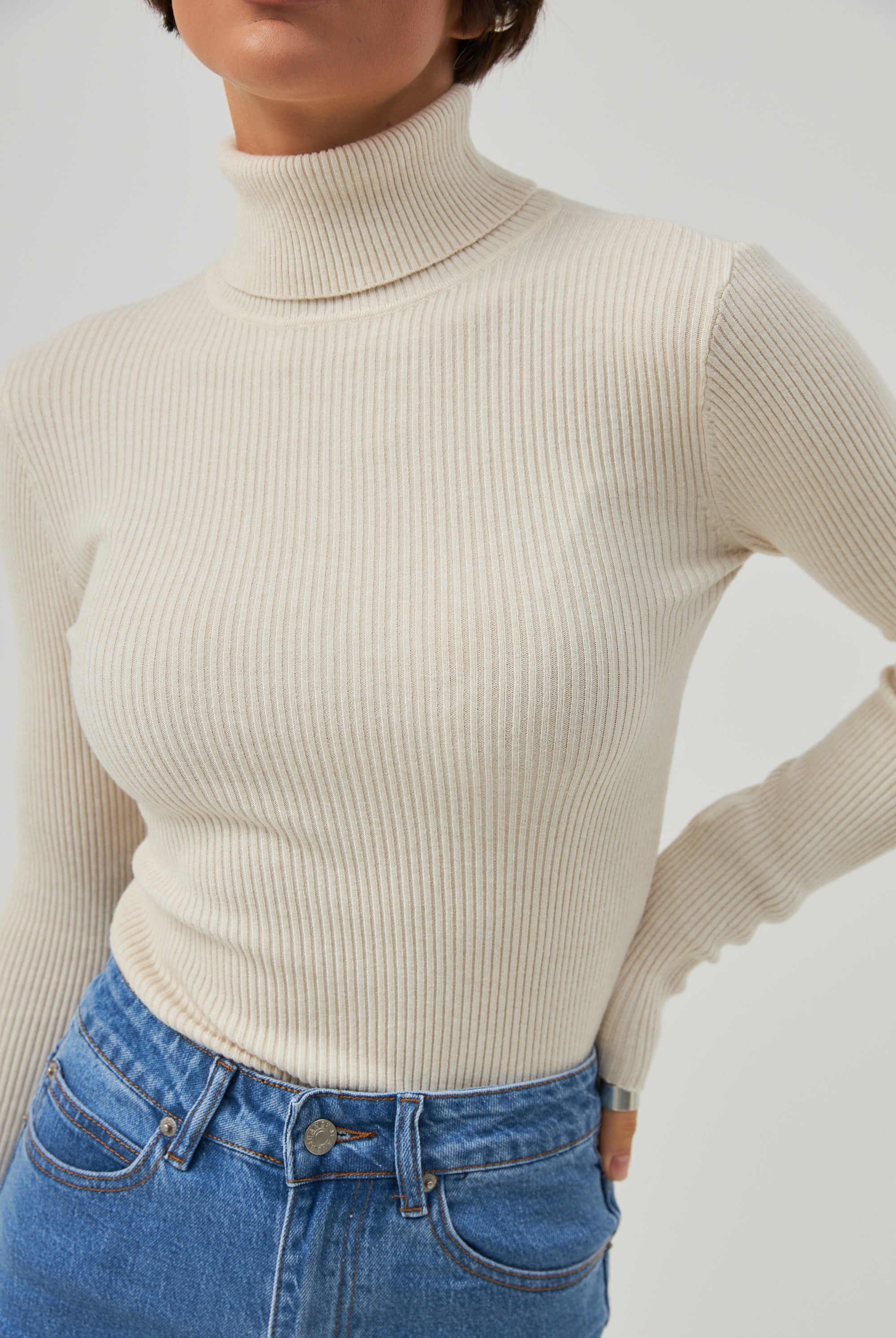 Бежевий (світлий)