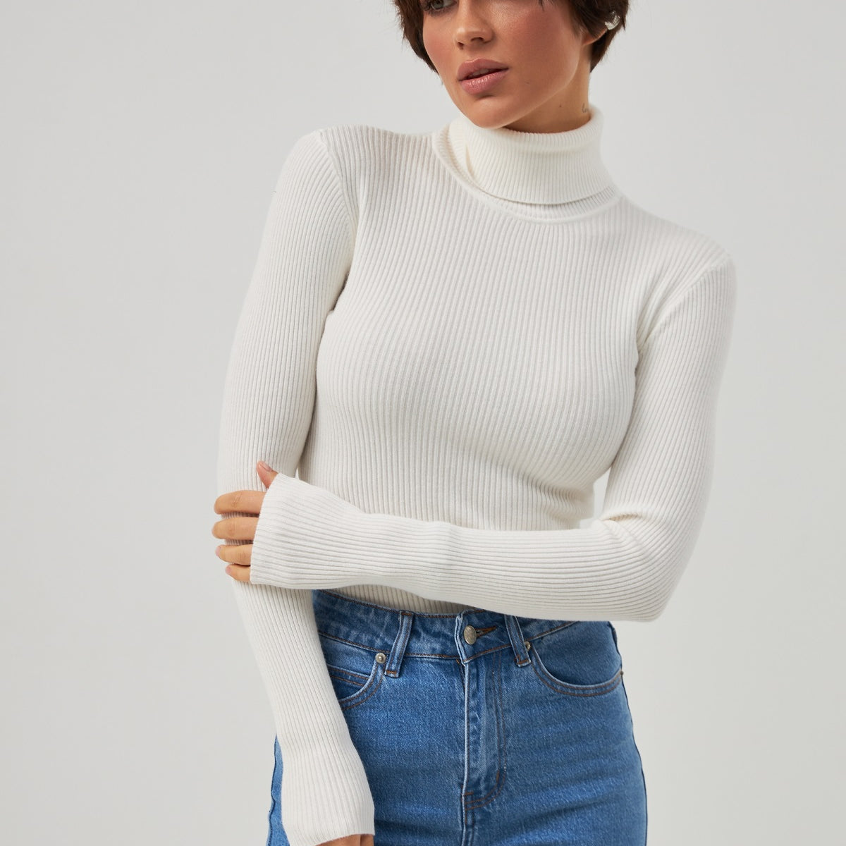 Гольф в'язаний з воротом