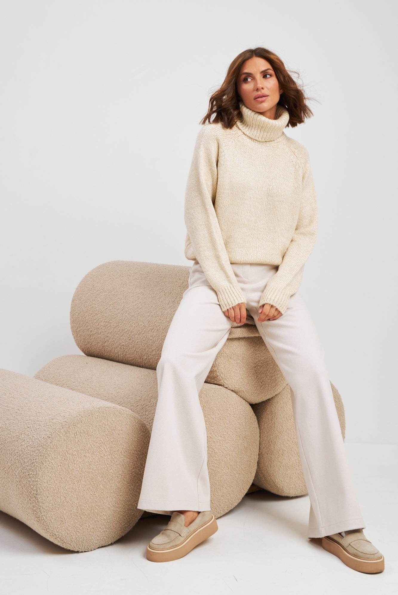 Бежевий (світлий)